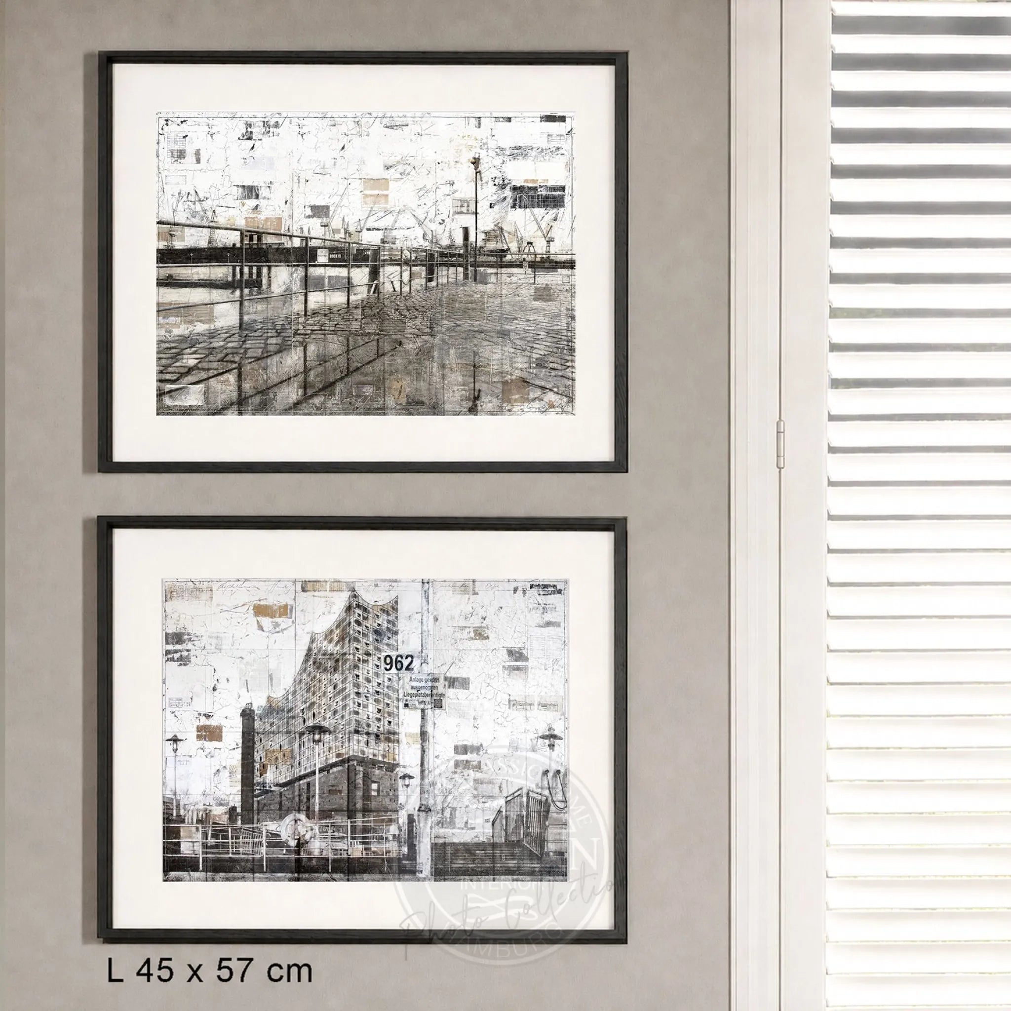 Hamburg Hafen Bilderwand als 2er-Set mit gerahmten Schwarz-Weiß-Fotografien der Elbphilharmonie und des Hamburger Hafens im Format 45 × 57 cm