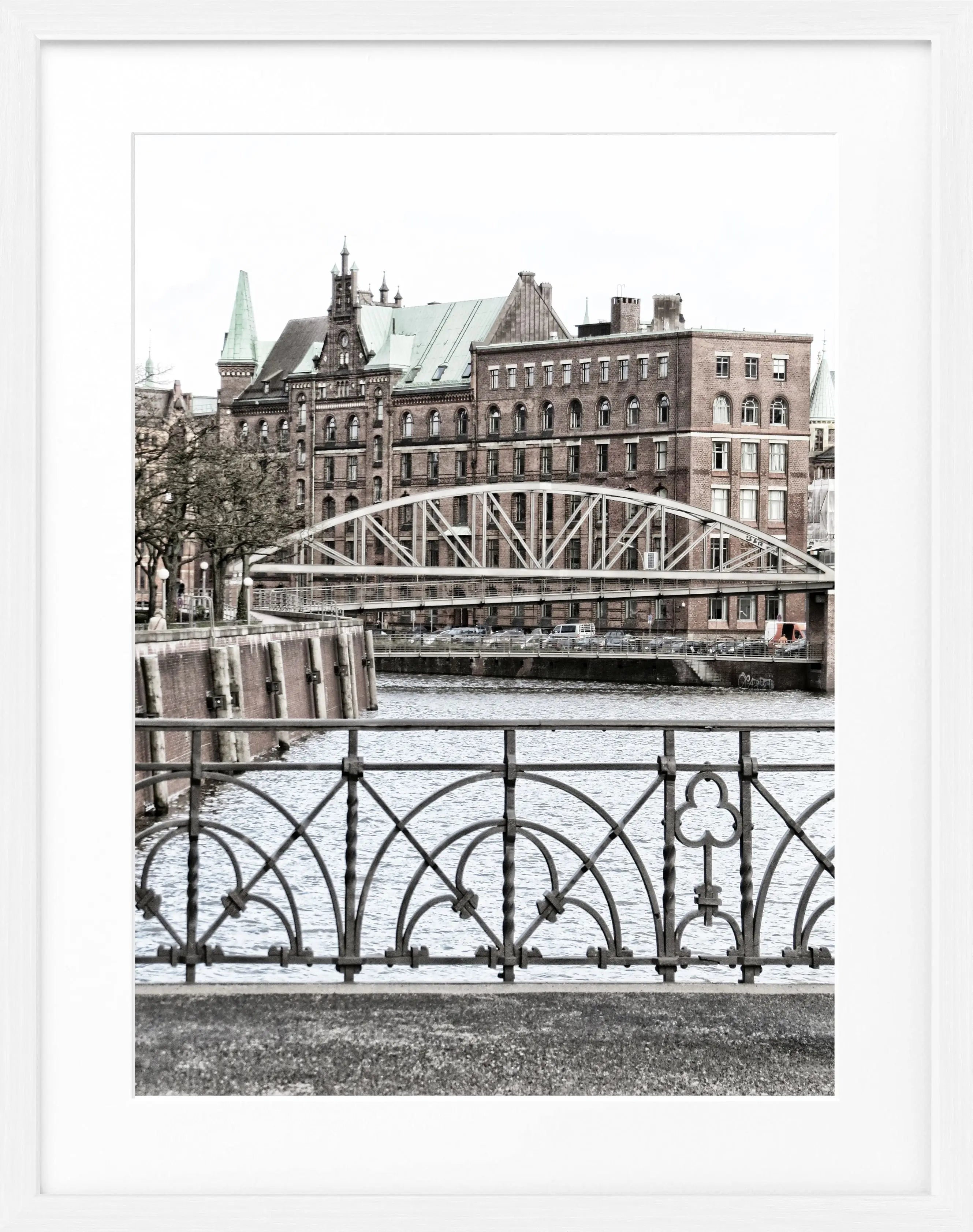 Poster mit Rahmen Hamburg ’Speicherstadt’ HH46D by Cosman-Photocollection