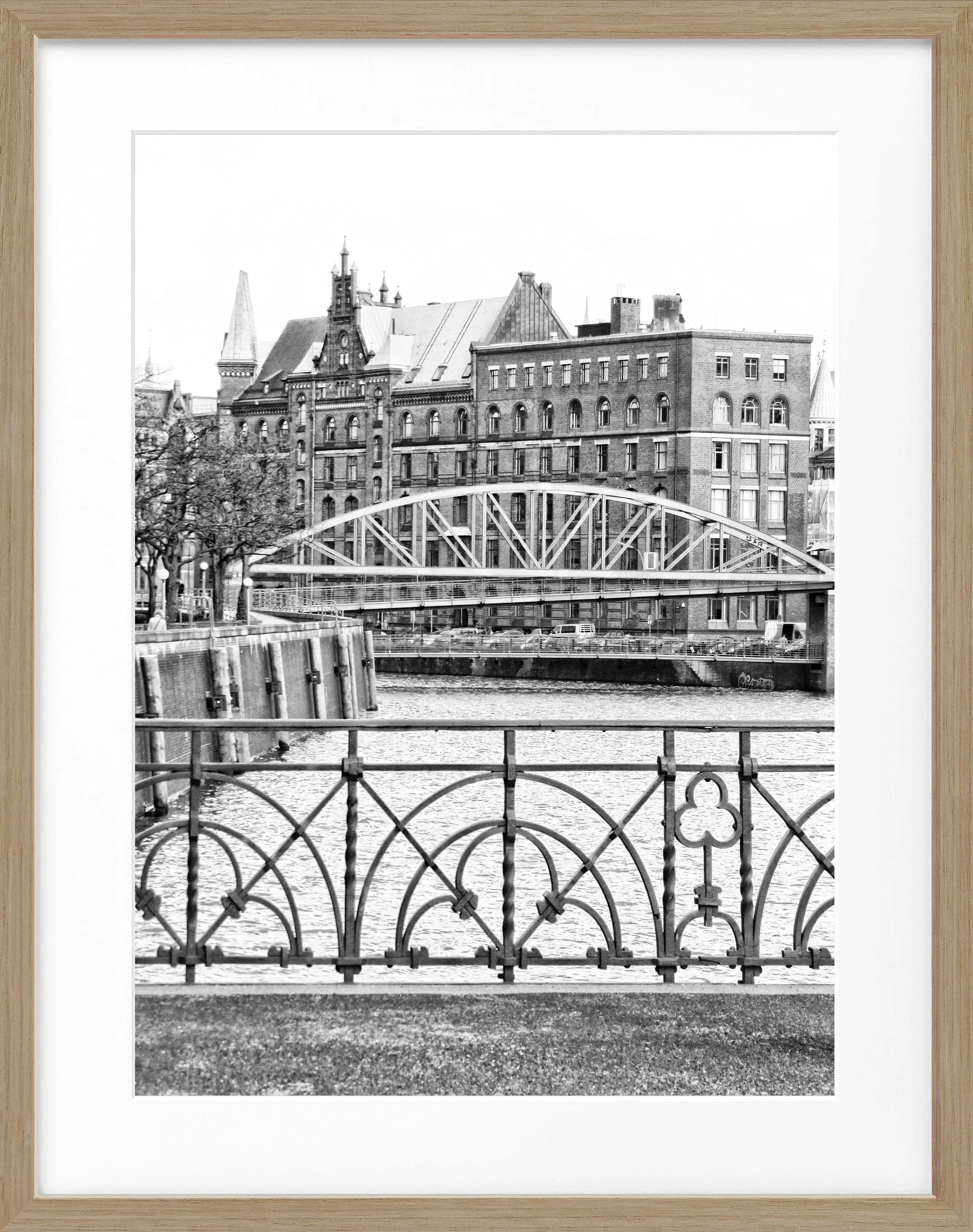 Poster mit Rahmen Hamburg ’Speicherstadt’ HH46D by Cosman-Photocollection