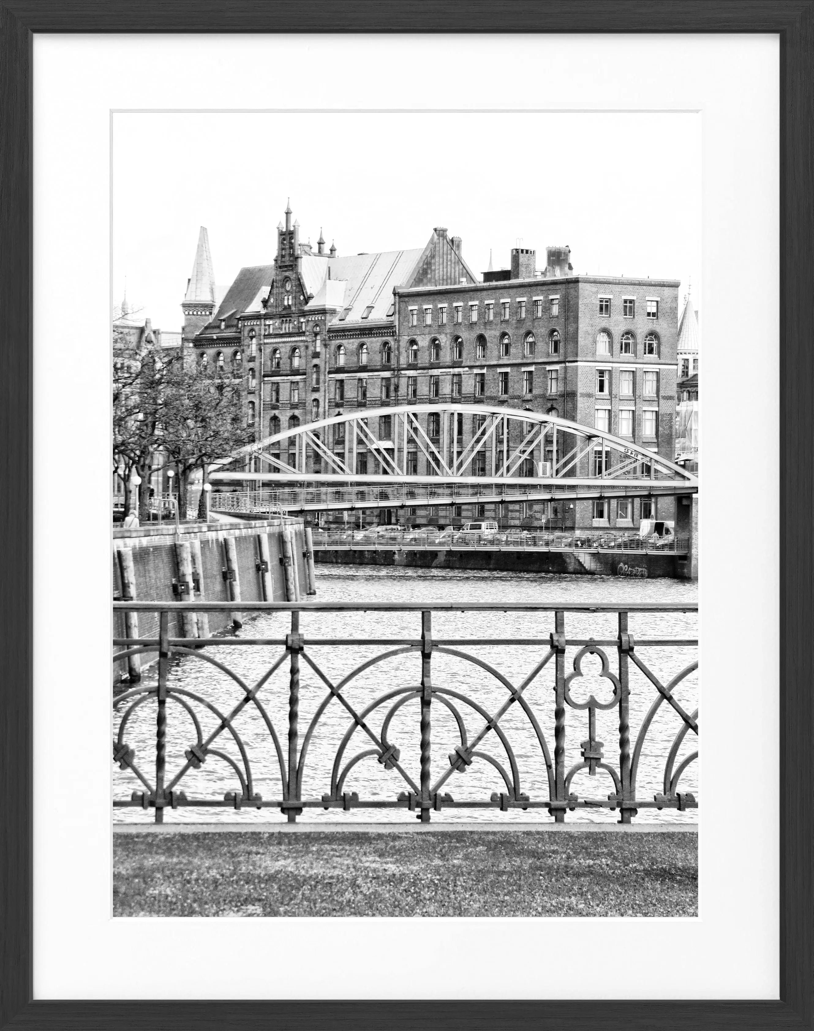 Poster mit Rahmen Hamburg ’Speicherstadt’ HH46D by Cosman-Photocollection