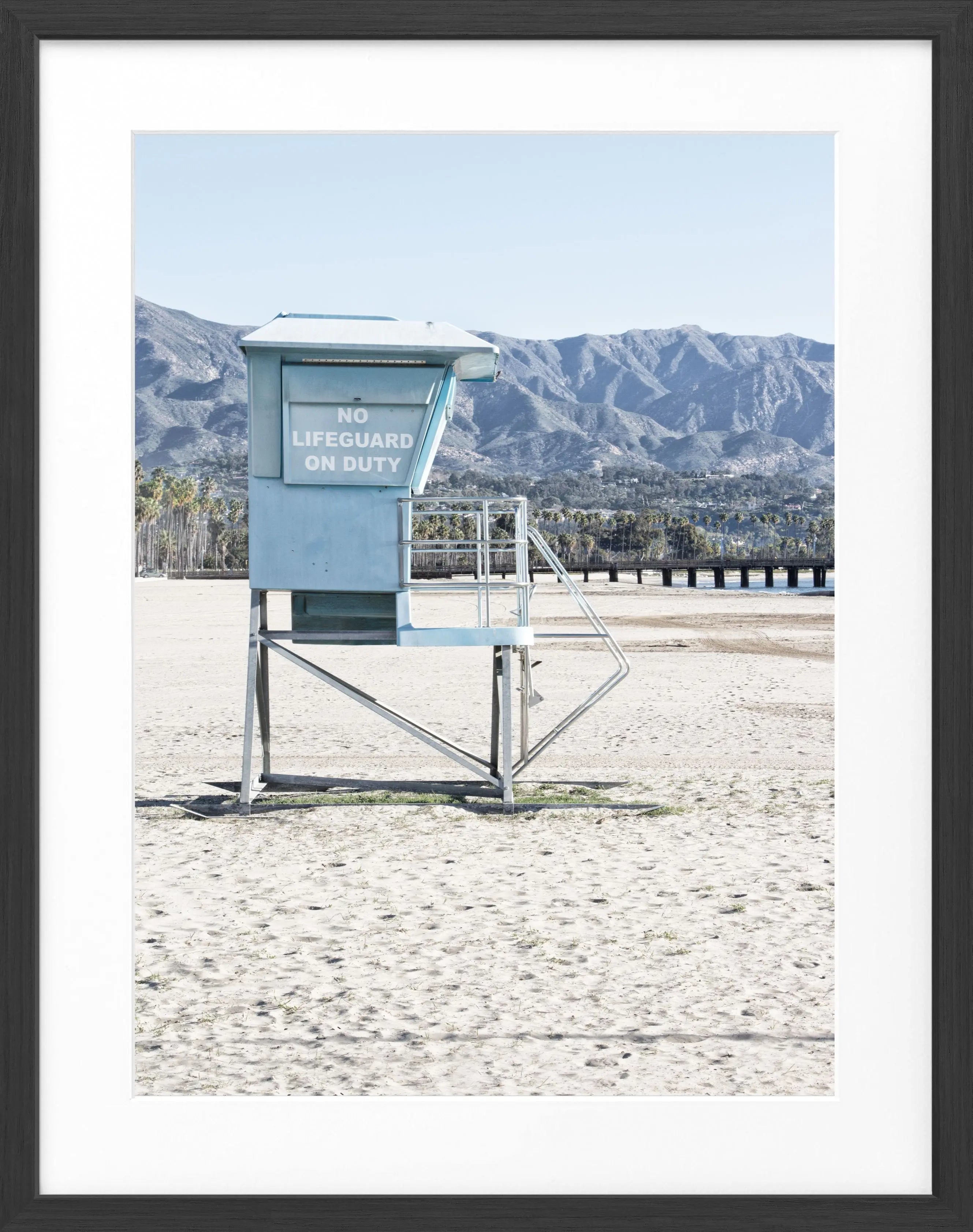 Poster mit Rahmen Kalifornien Santa Barbara ’Lifeguard’ K32 by Cosman-Photocollection