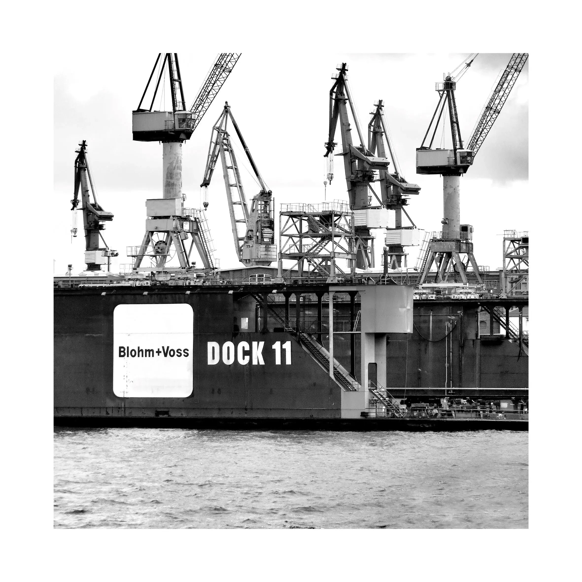 Hafen Hamburg Poster "Dock 11" von Cosman-Photocollection, 40x40 cm, mit weißem Rand, Stadtansicht des Hamburger Hafens