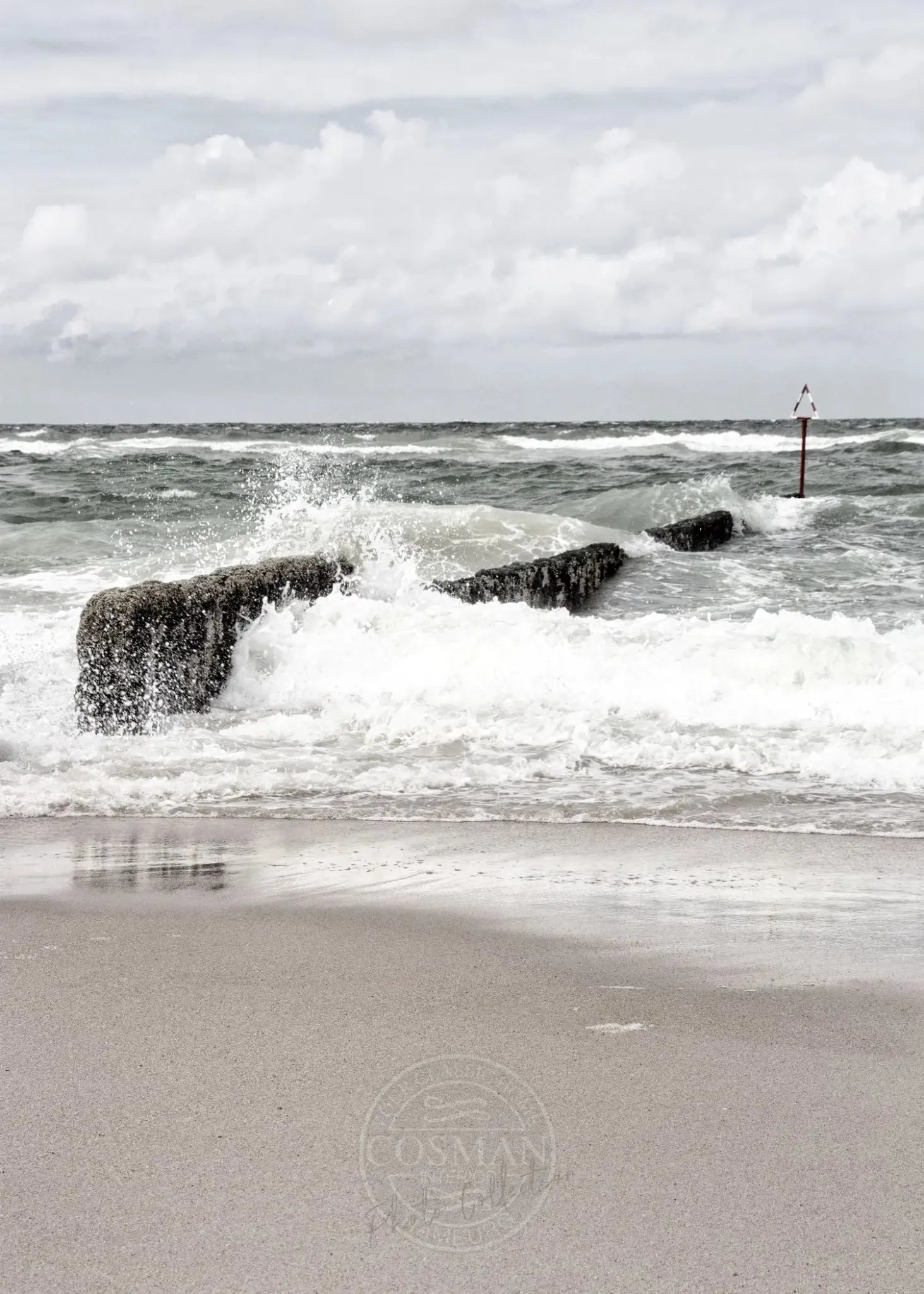 Schwarz-weiß Poster ’Buhne’ Sylt von Cosman-Photocollection, A4 Druck mit weißem Rand, maritime Küstenansicht