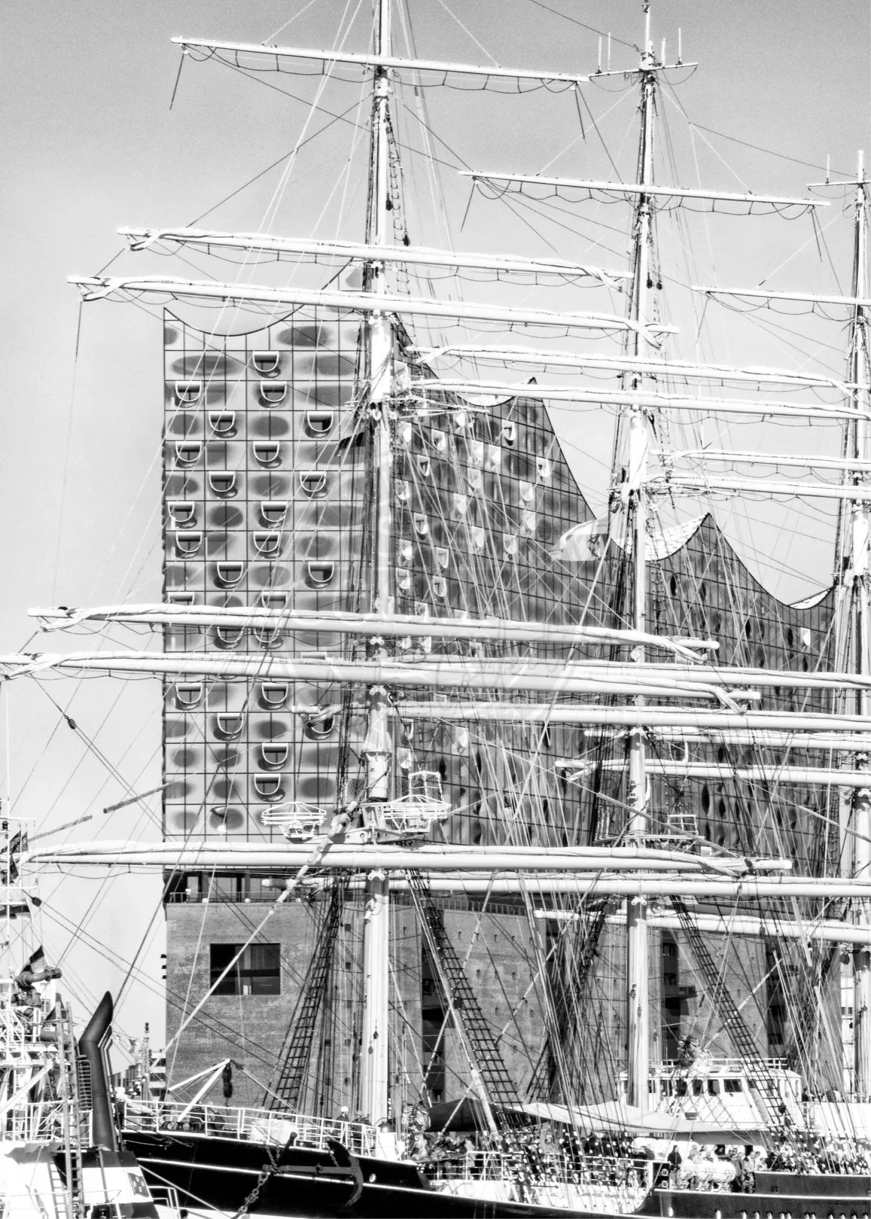 Poster / Druck Hamburg Hafen ’Elphi’ HH18 by Cosman-Photocollection