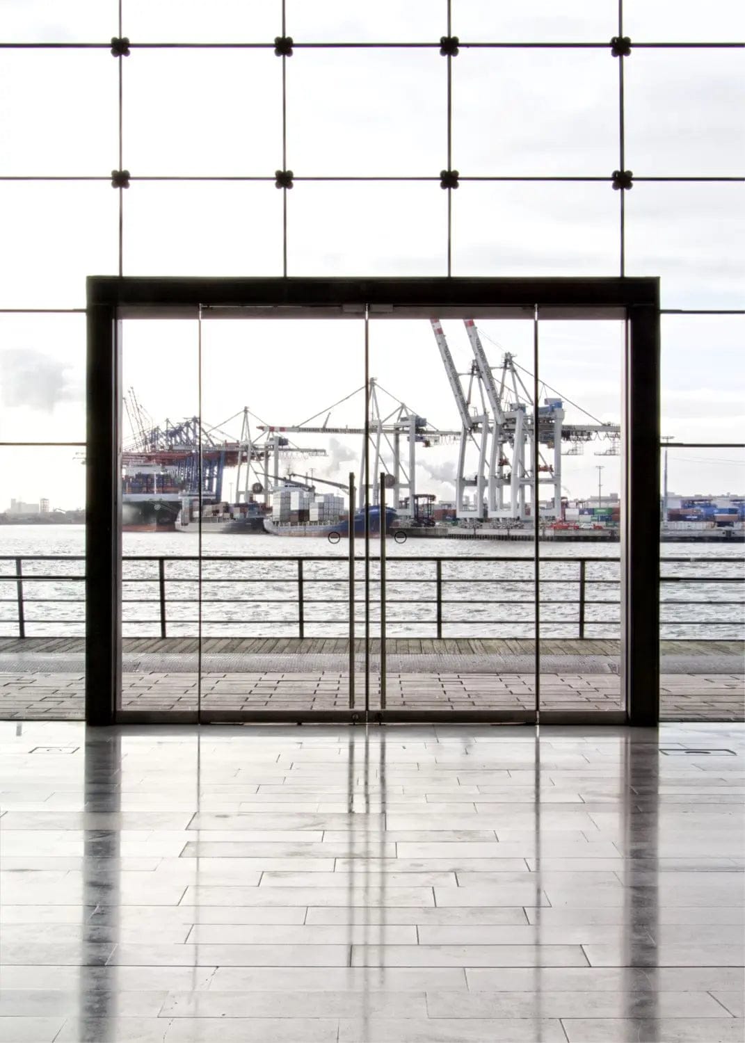 Schwarz-weiß Hamburg Hafen Poster von Cosman-Photocollection, A4 Druck mit weißem Rand, maritime Stadtansicht