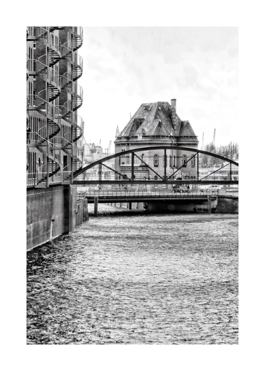 Schwarz-Weiß-Poster der Hamburger Speicherstadt, 21x29,7 cm, von Cosman-Photocollection, mit weißem Rand.