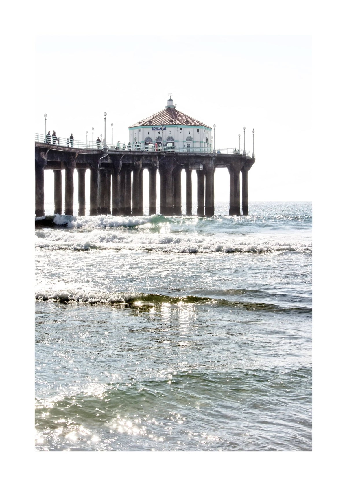 Schwarzweiß-Poster von Manhattan Beach Pier in Kalifornien, 21x29,7 cm, von Cosman-Photocollection.