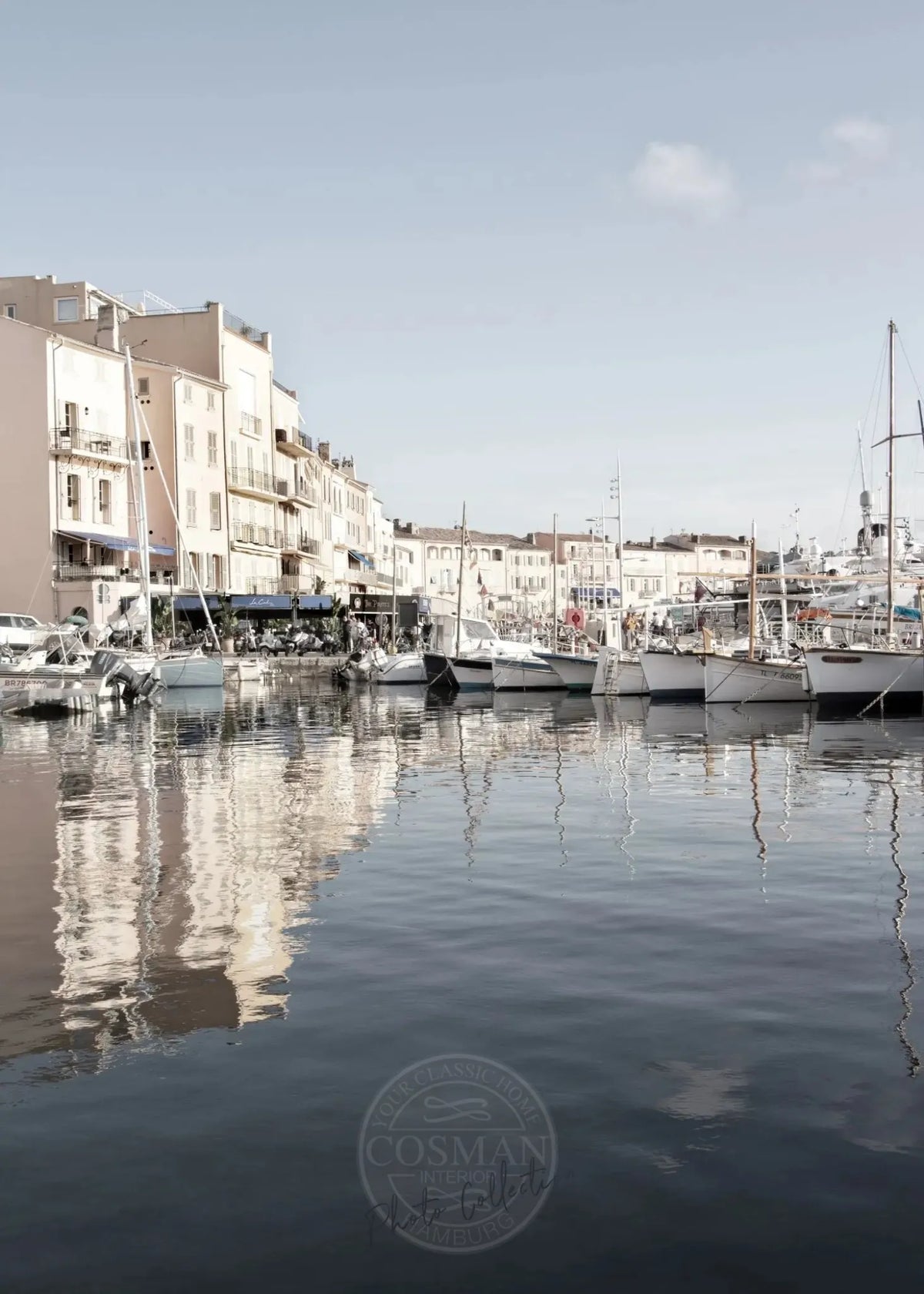 Schwarz-weiß Poster des Saint Tropez Hafens von Cosman-Photocollection, A4-Größe, mit weißem Rand, maritime Hafenansicht