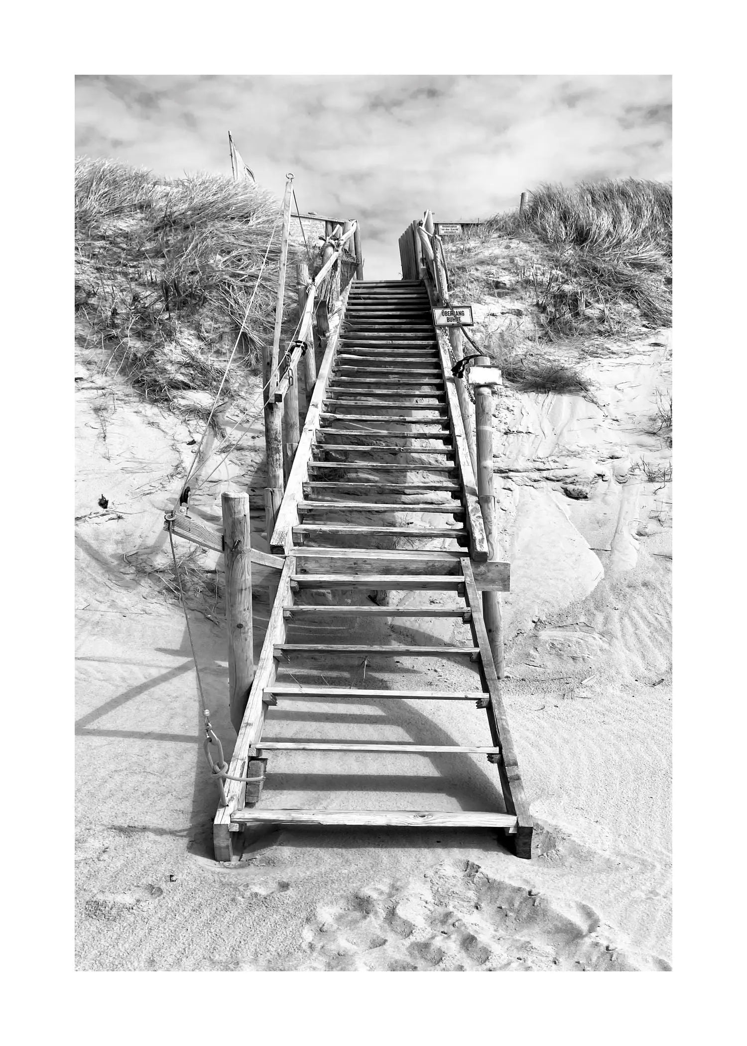 Schwarz-weiß Poster von Sylt mit Dünen in Hörnum, 21x29,7 cm, von Cosman-Photocollection, mit weißem Rand