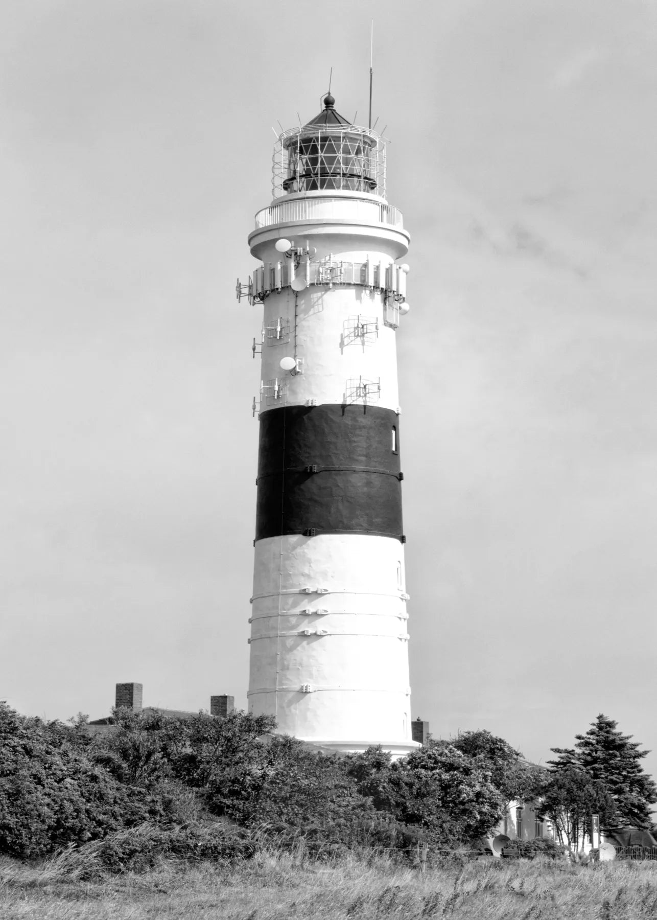 Schwarz-weiß Poster des Leuchtturms Langer Christian auf Sylt, Kampen, von Cosman-Photocollection, im A4-Format.