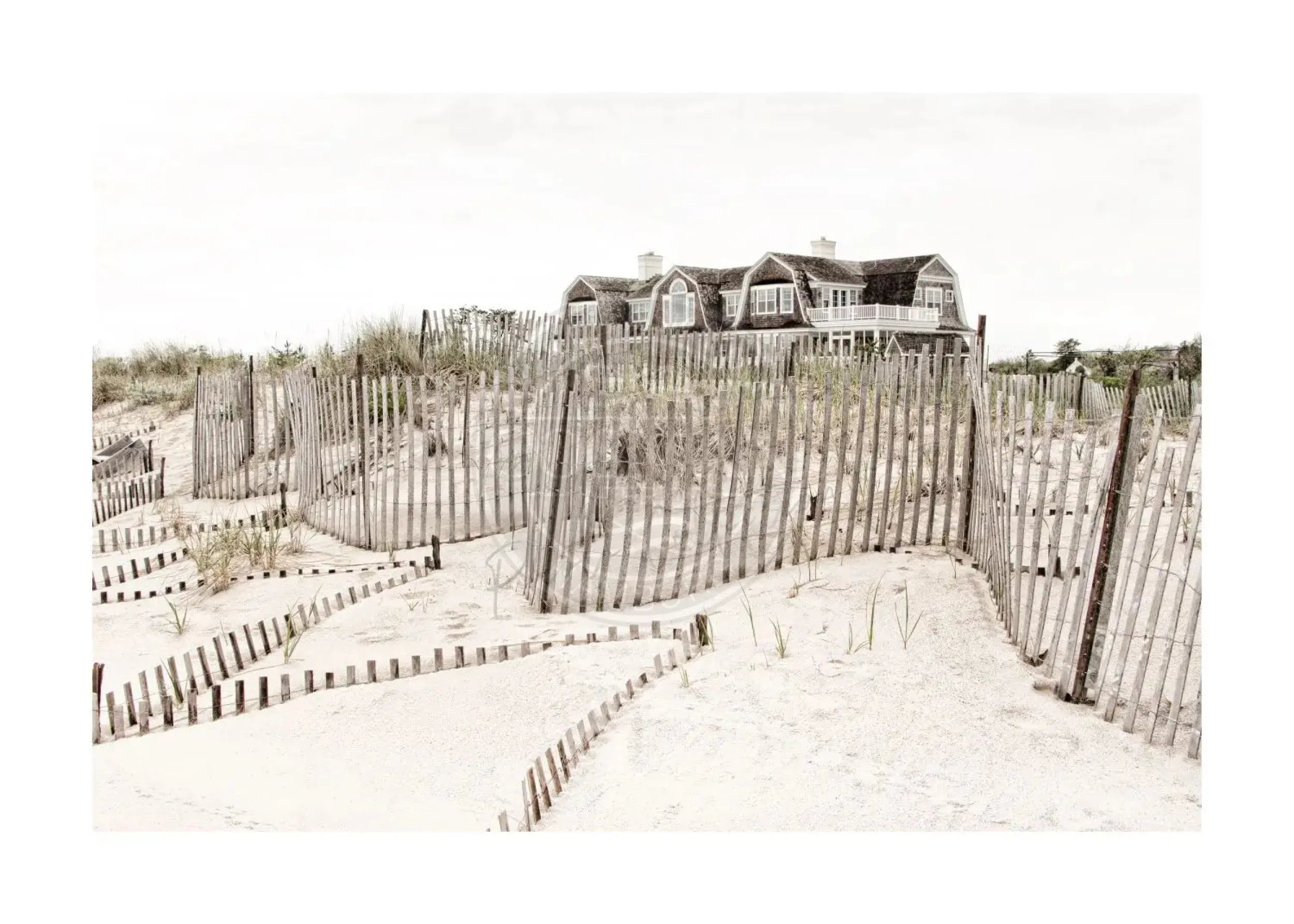 Schwarz-weiß Poster von Cosman-Photocollection mit Hamptons Long Island ‚Beach House‘ Motiv, 29,7x21cm, A4 Format
