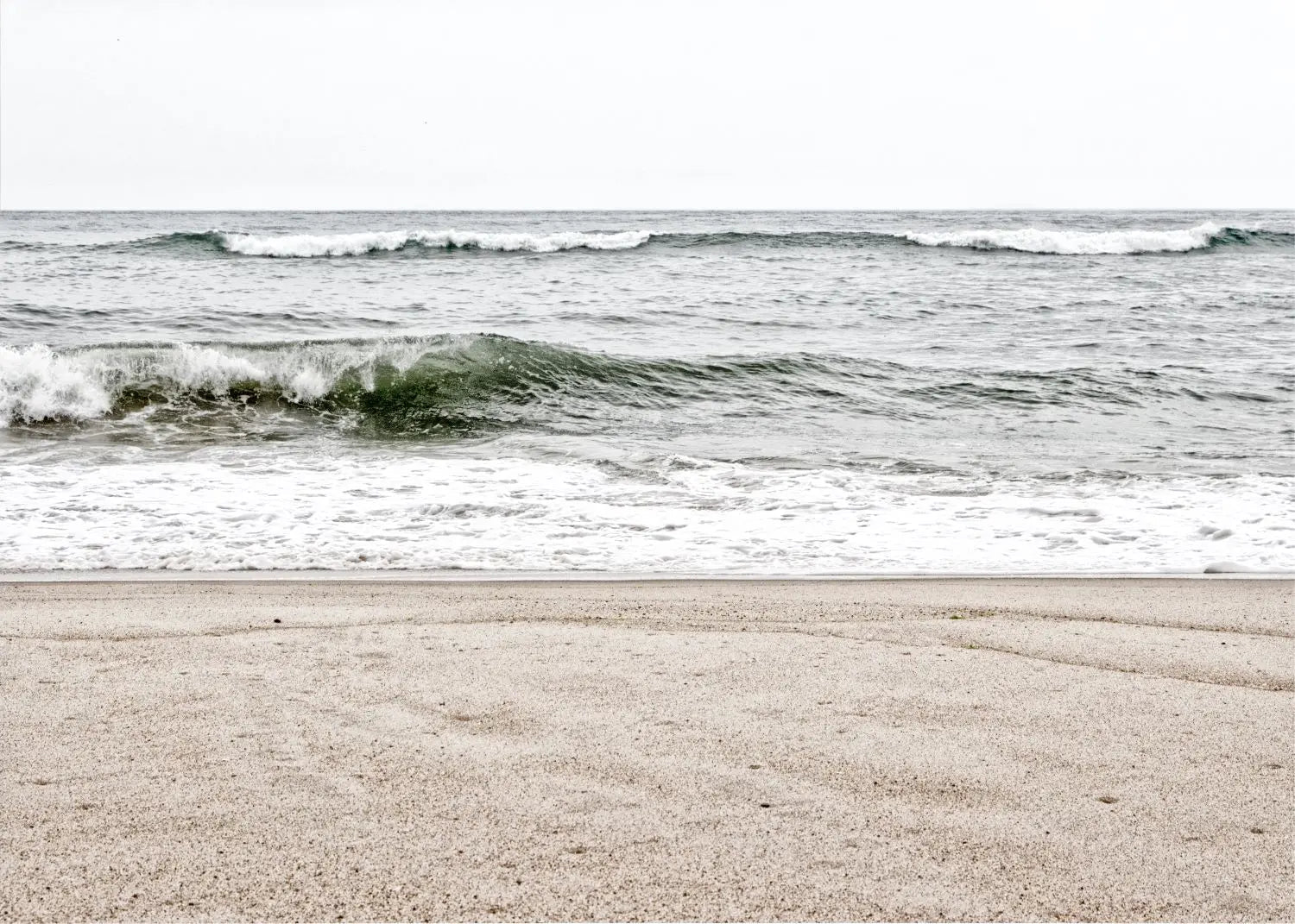 Schwarz-weiß Poster des Hamptons Long Island Ocean von Cosman-Photocollection, 29,7x21cm, mit weißem Rand