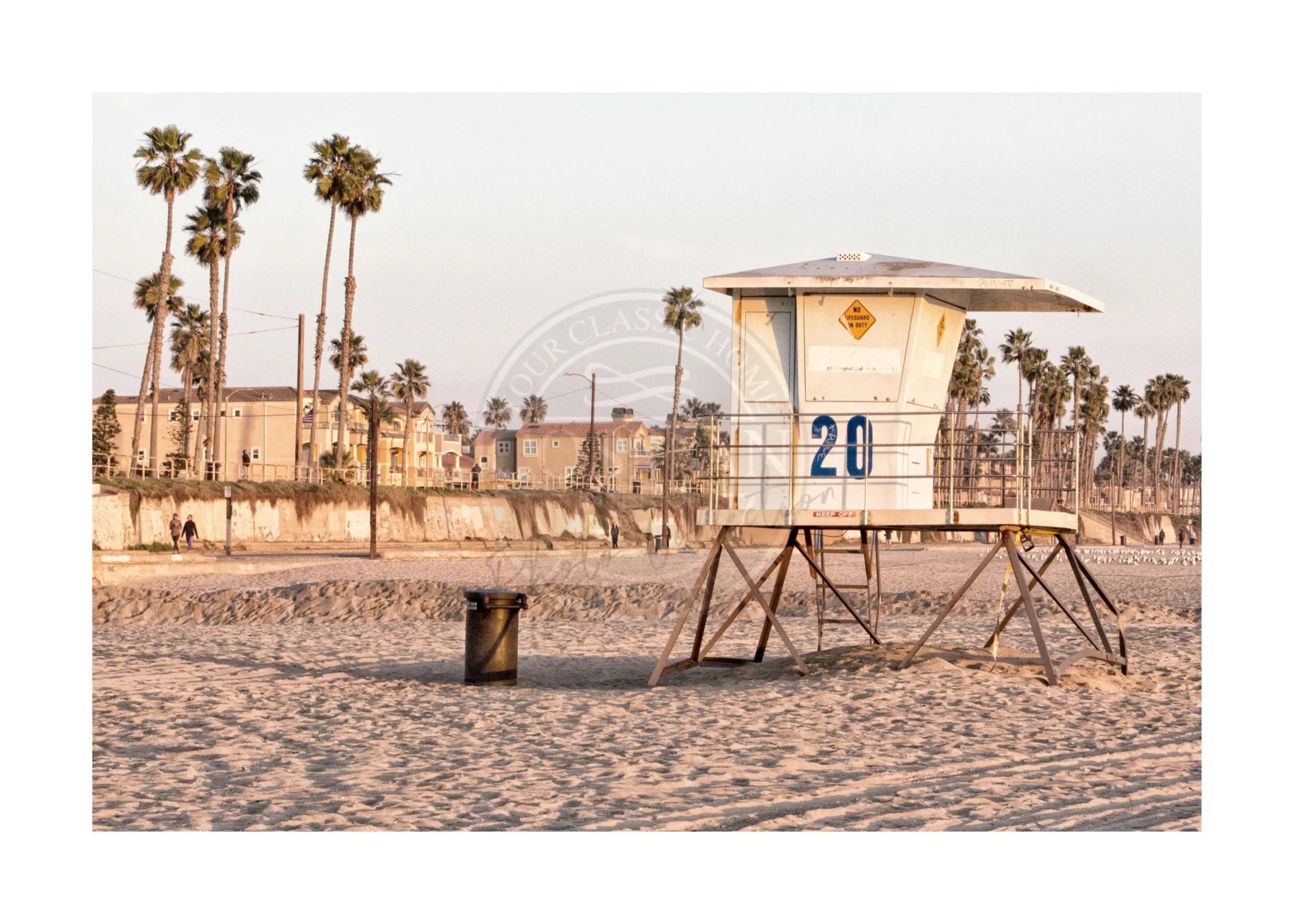 Schwarz-weiß Poster von Huntington Beach Lifeguard in Kalifornien, im A4-Format, von Cosman-Photocollection.