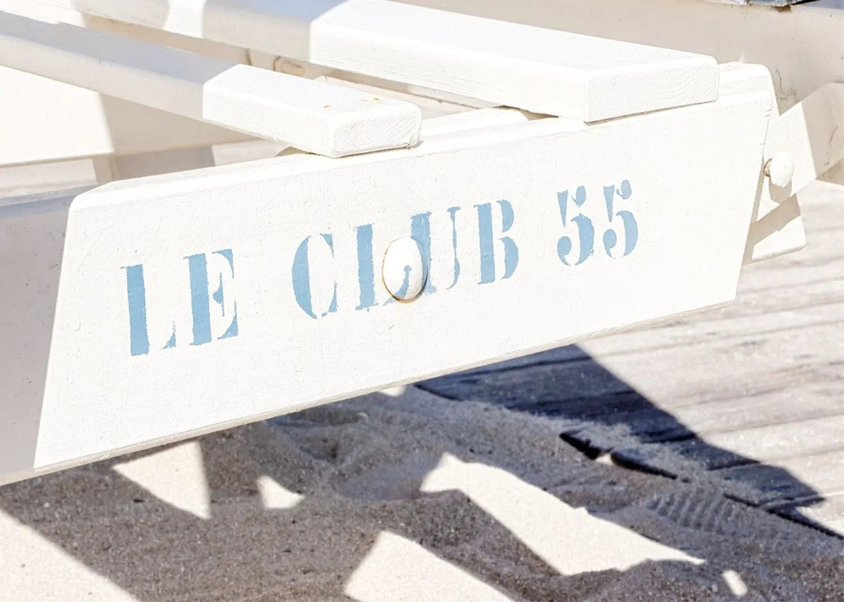 Schwarz-weiß Poster „Le Club 55“ Saint Tropez von Cosman-Photocollection, A4-Größe, mit weißem Rand.