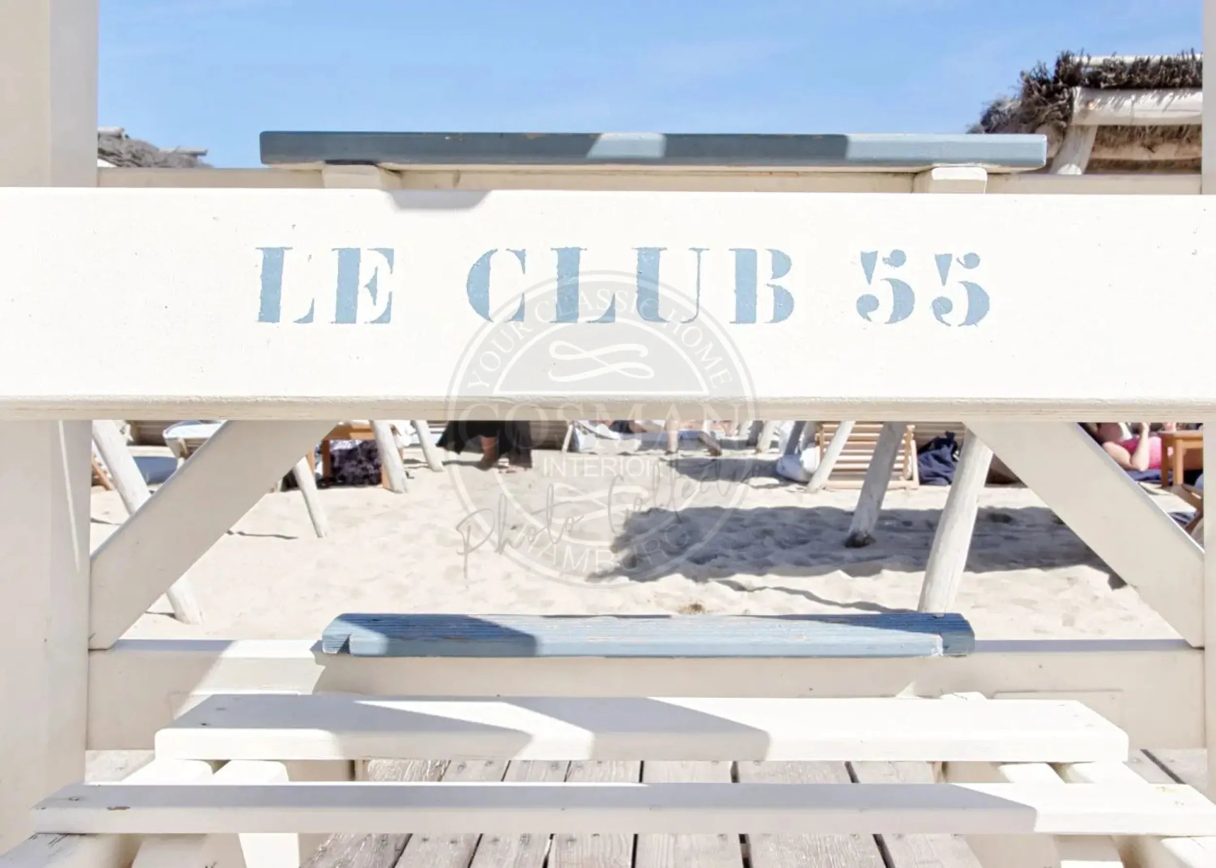 Schwarz-weiß Poster 'Le Club 55' Saint Tropez von Cosman-Photocollection, A4-Druck mit weißem Rand, Kunstfotografie