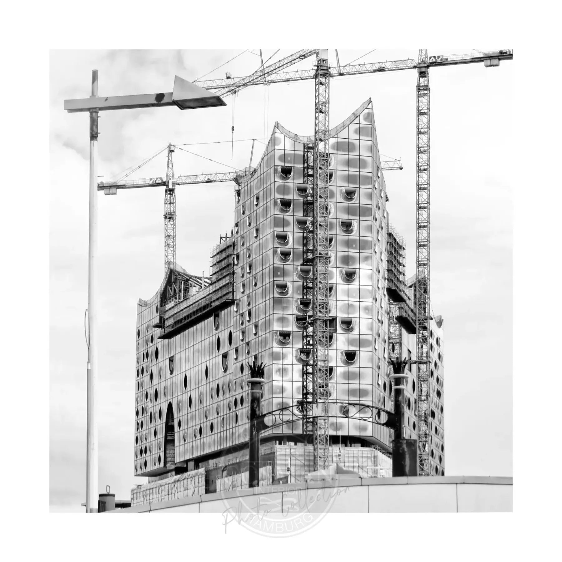Schwarz-weiß Poster Hamburg Elphi von Cosman-Photocollection, 40x40cm, mit weißem Rand, Wanddekoration, Hamburg Stadtansicht