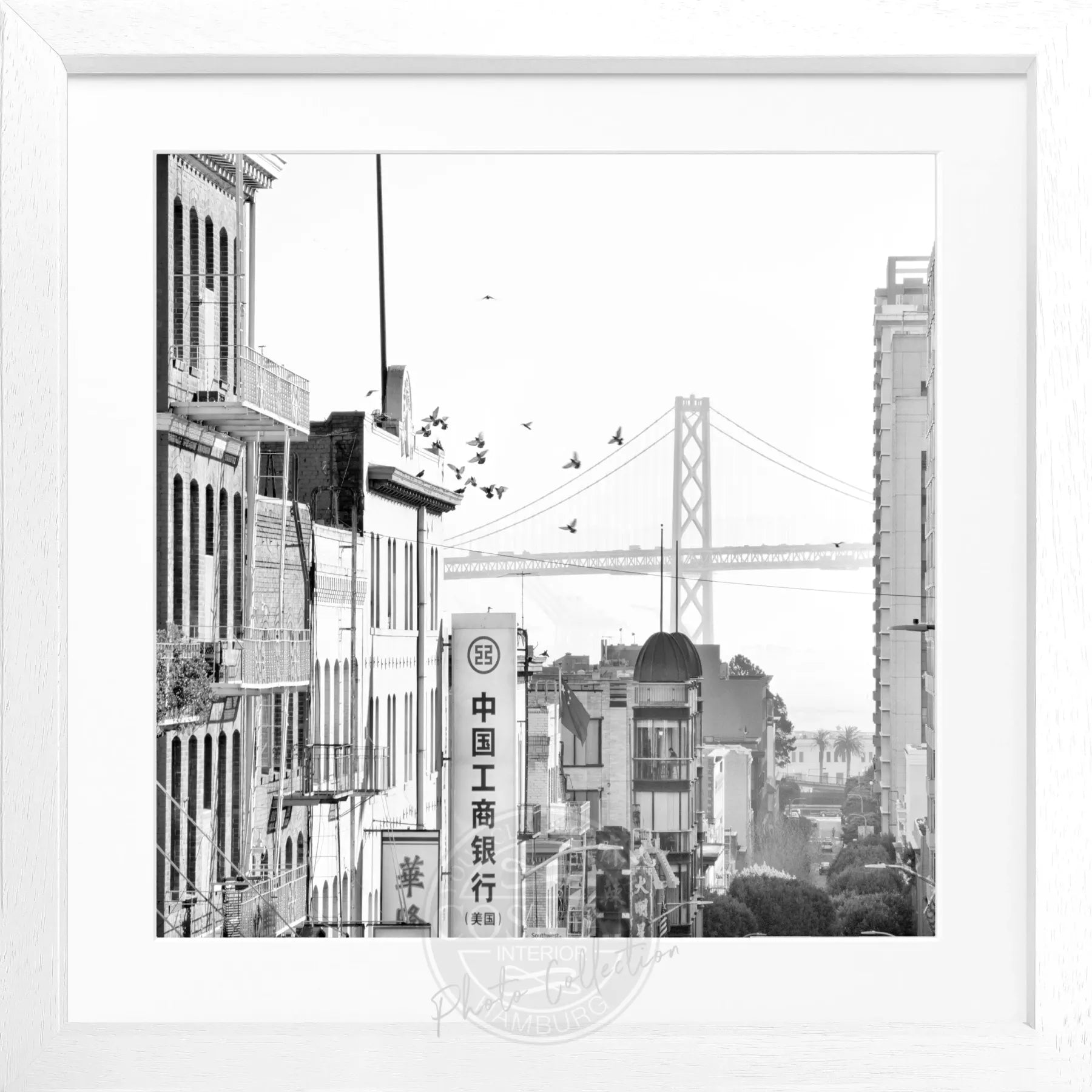 Schwarz-weiß Poster mit Rahmen von Cosman-Photocollection, Bay Bridge San Francisco, quadratisch, 55x55cm, urbanes Fotomotiv