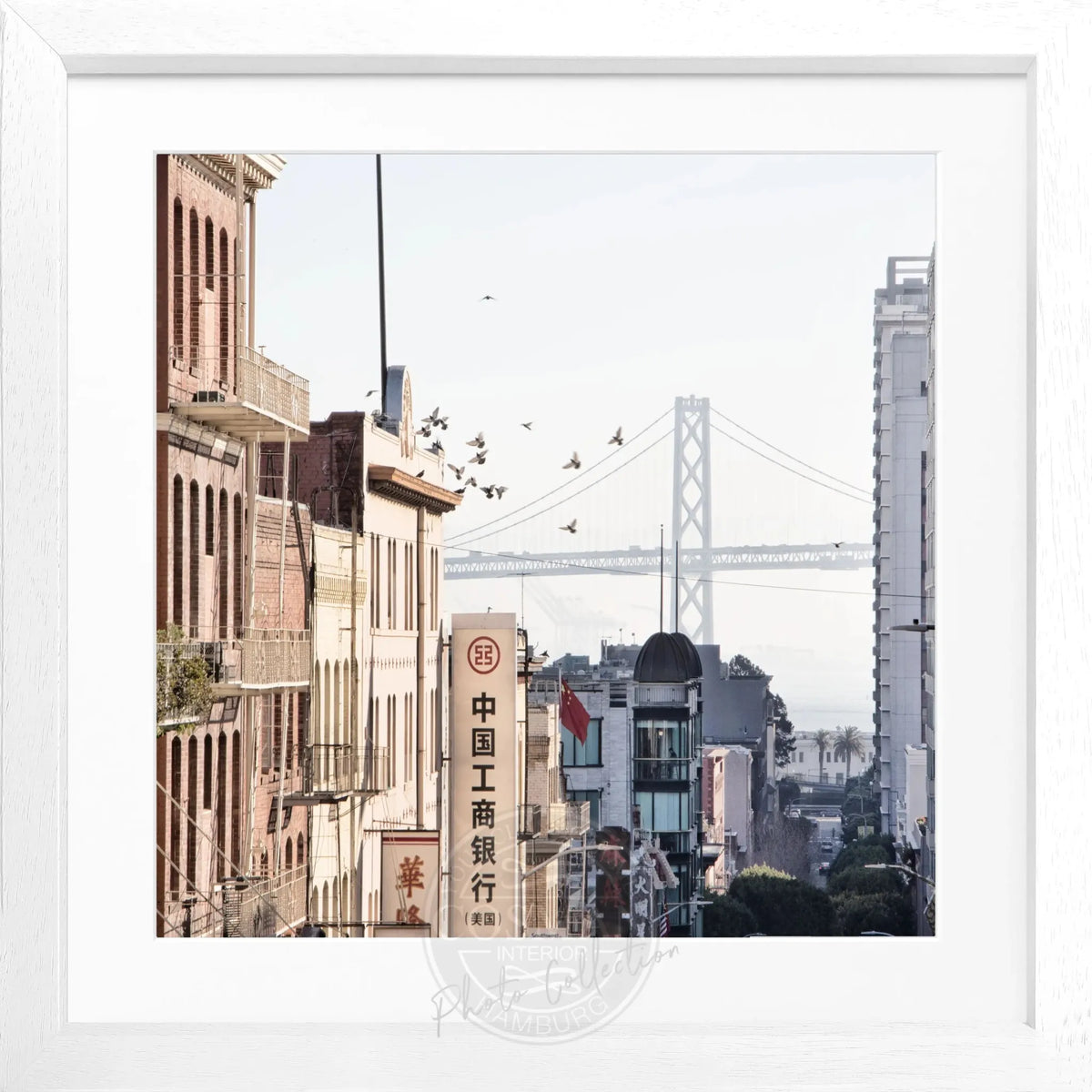 Schwarz-weiß Poster mit Rahmen von Cosman-Photocollection, Bay Bridge San Francisco, quadratisch, 55x55 cm, urbanes Motiv