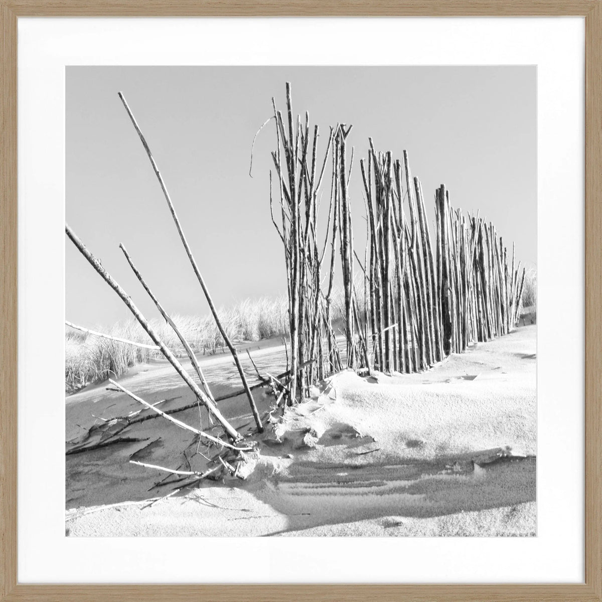 Schwarz-weiß Poster mit Rahmen ’Beach’ Sylt von Cosman-Photocollection, quadratisches Wandbild, 55x55 cm