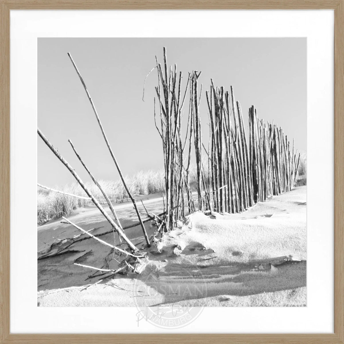 Schwarz-weiß Poster mit Rahmen ’Beach’ Sylt von Cosman-Photocollection, quadratisches Wandbild, 55x55 cm