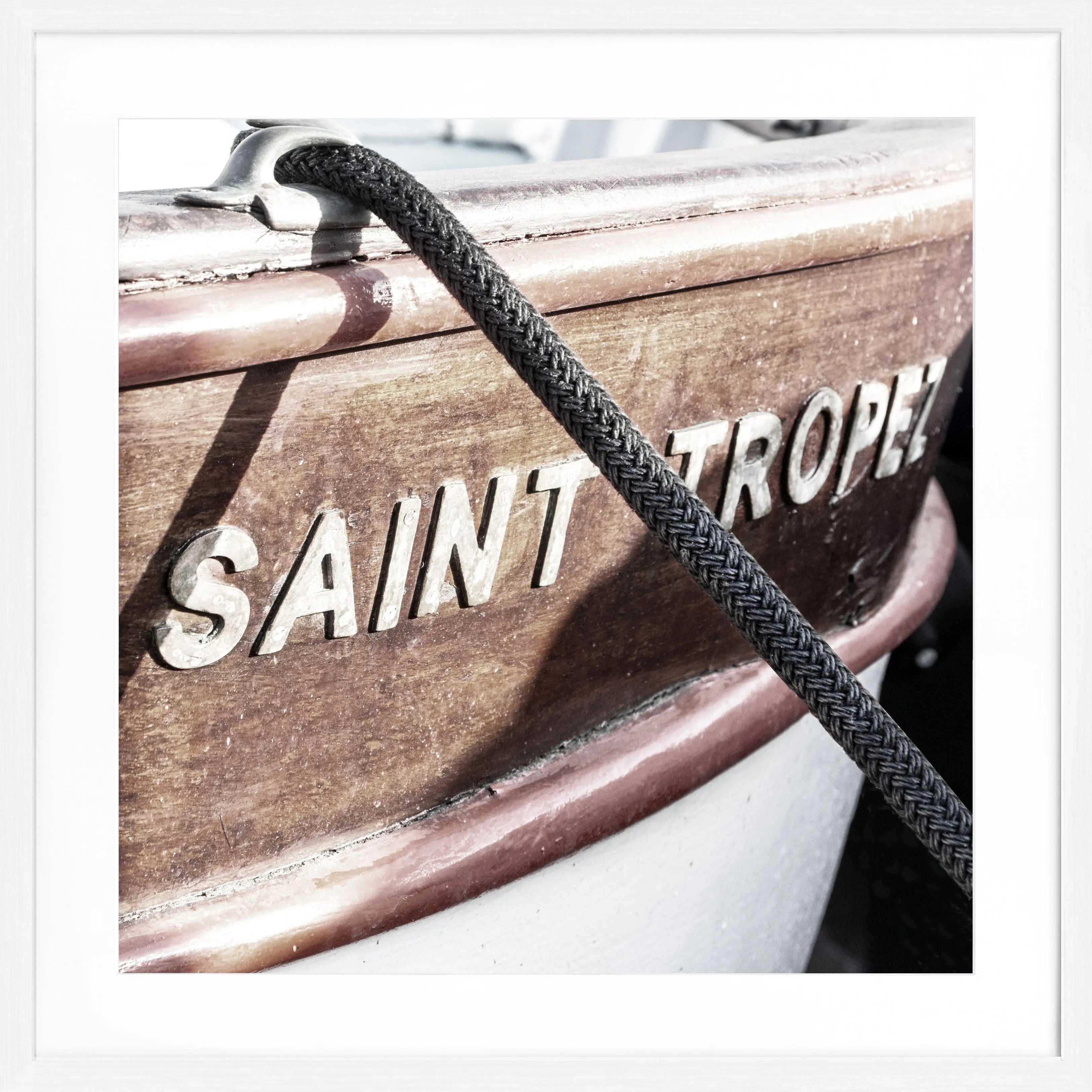 Schwarz-weiß Poster mit Rahmen, Boot-Motiv in Saint Tropez, von Cosman-Photocollection, quadratisch 55x55cm, Kunstwanddekoration