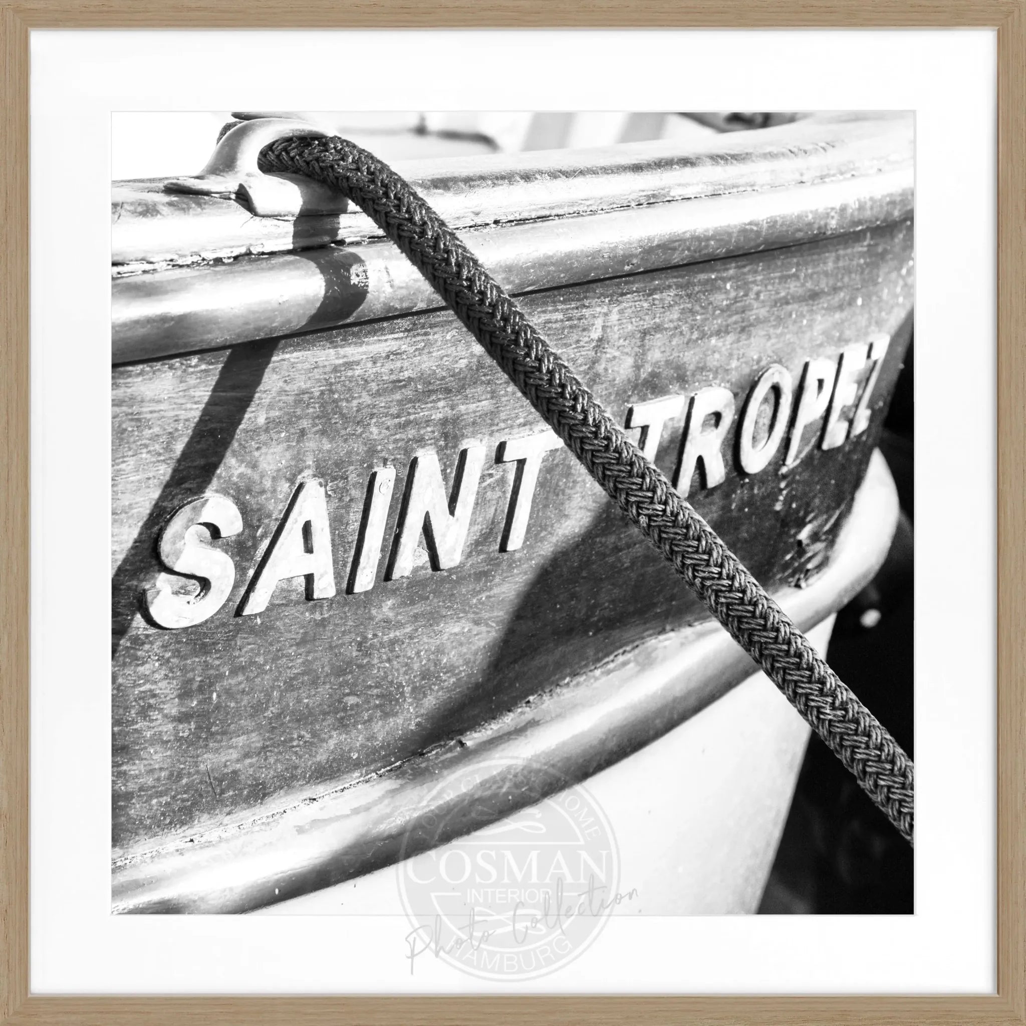 Schwarz-weiß Poster mit Rahmen von Cosman-Photocollection, Boot-Motiv aus Saint Tropez, quadratisch, 55x55cm, stilvolle Wanddekoration