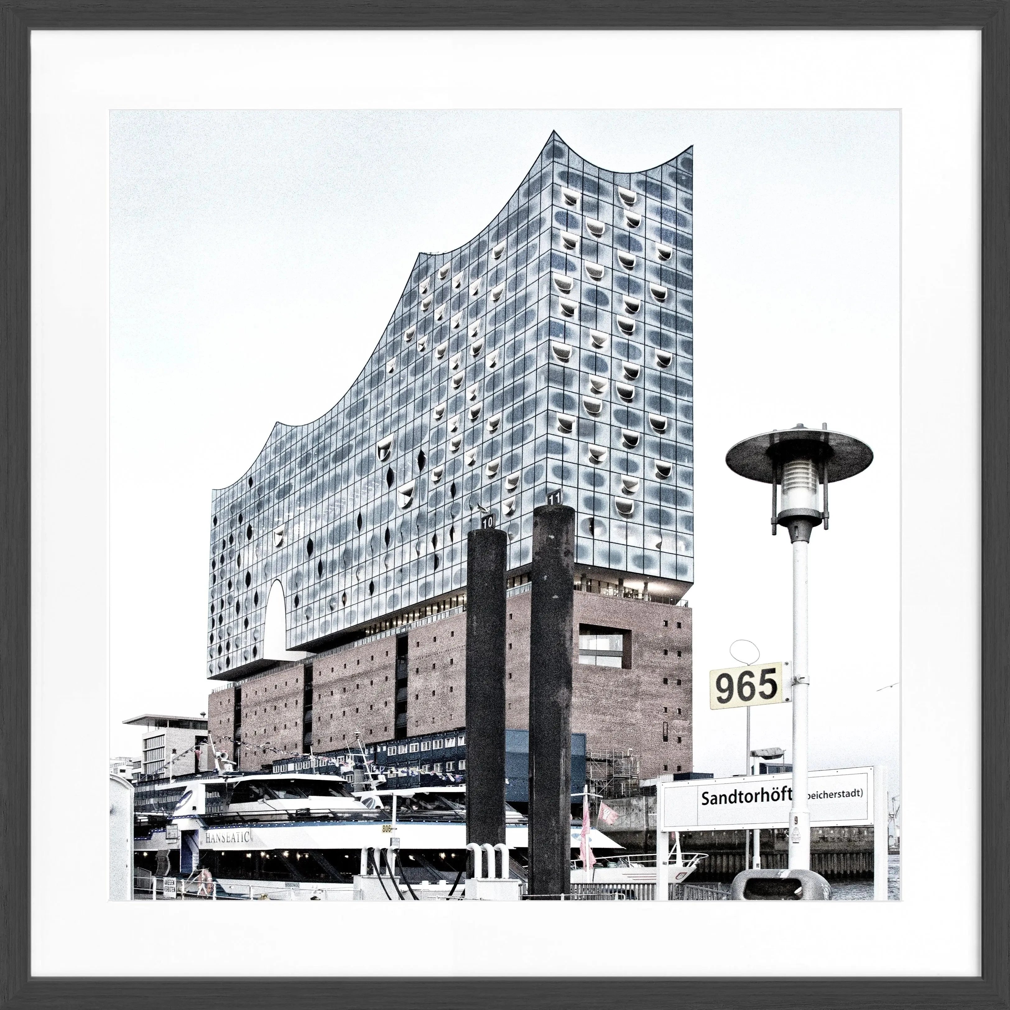 Schwarz-weiß Poster der Elbphilharmonie in Hamburg mit Rahmen, quadratisch, 55x55cm, von Cosman-Photocollection.