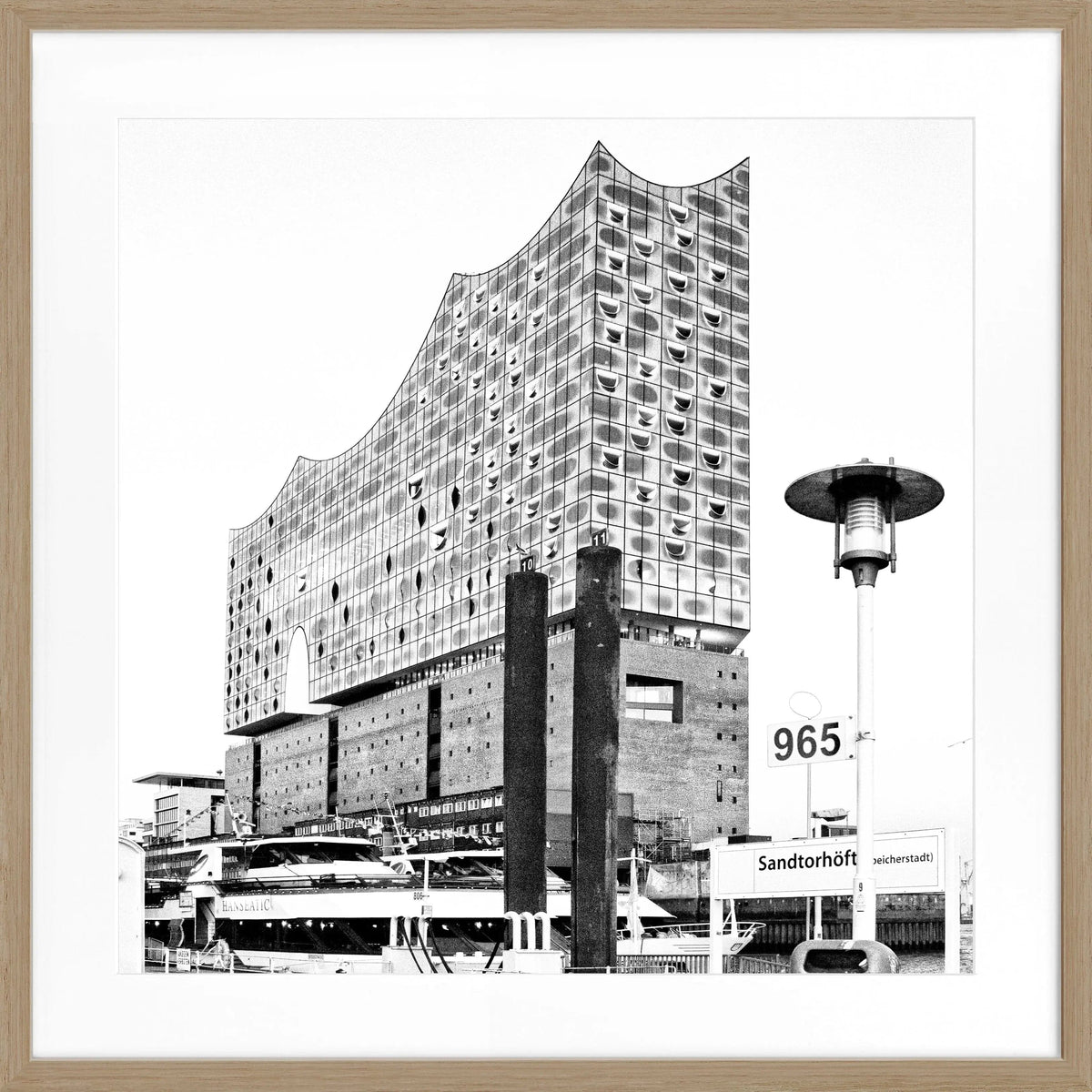 Schwarz-weiß Poster der Elbphilharmonie in Hamburg mit Rahmen, 55x55 cm, von Cosman-Photocollection.