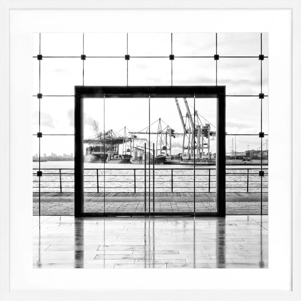 Schwarz-weißes quadratisches Hamburg-Poster mit Rahmen, 55x55cm, von Cosman-Photocollection, modernes Wandbild