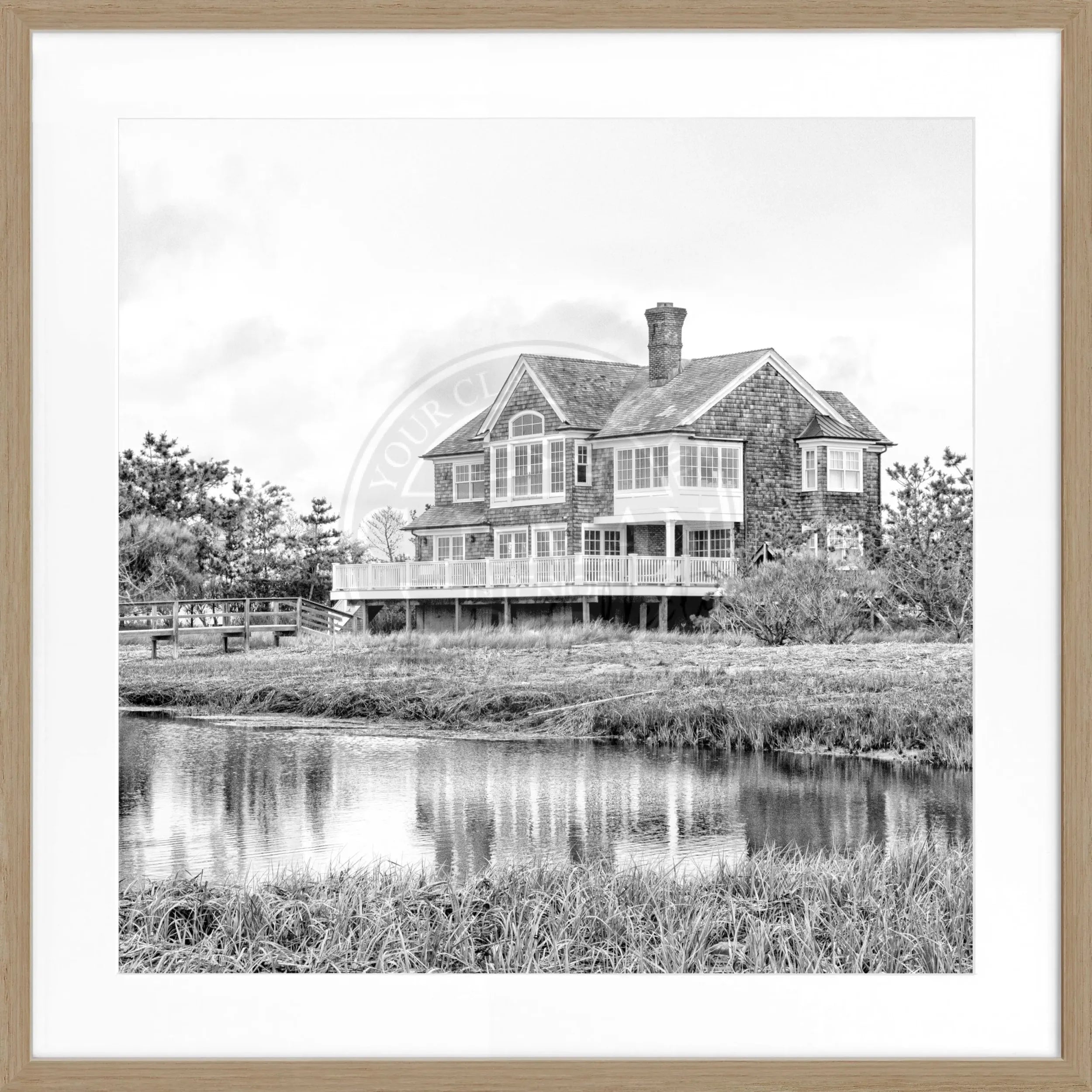 Schwarz-weiß Poster mit Rahmen, Hamptons Long Island ‚Beach House‘, quadratisch 55x55 cm, von Cosman-Photocollection.