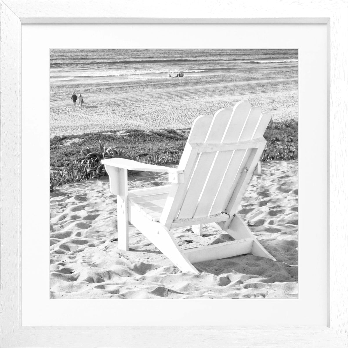 Schwarz-weiß Poster mit Rahmen von Cosman-Photocollection, Kalifornien Deckchair Motiv, quadratisch 55x55 cm