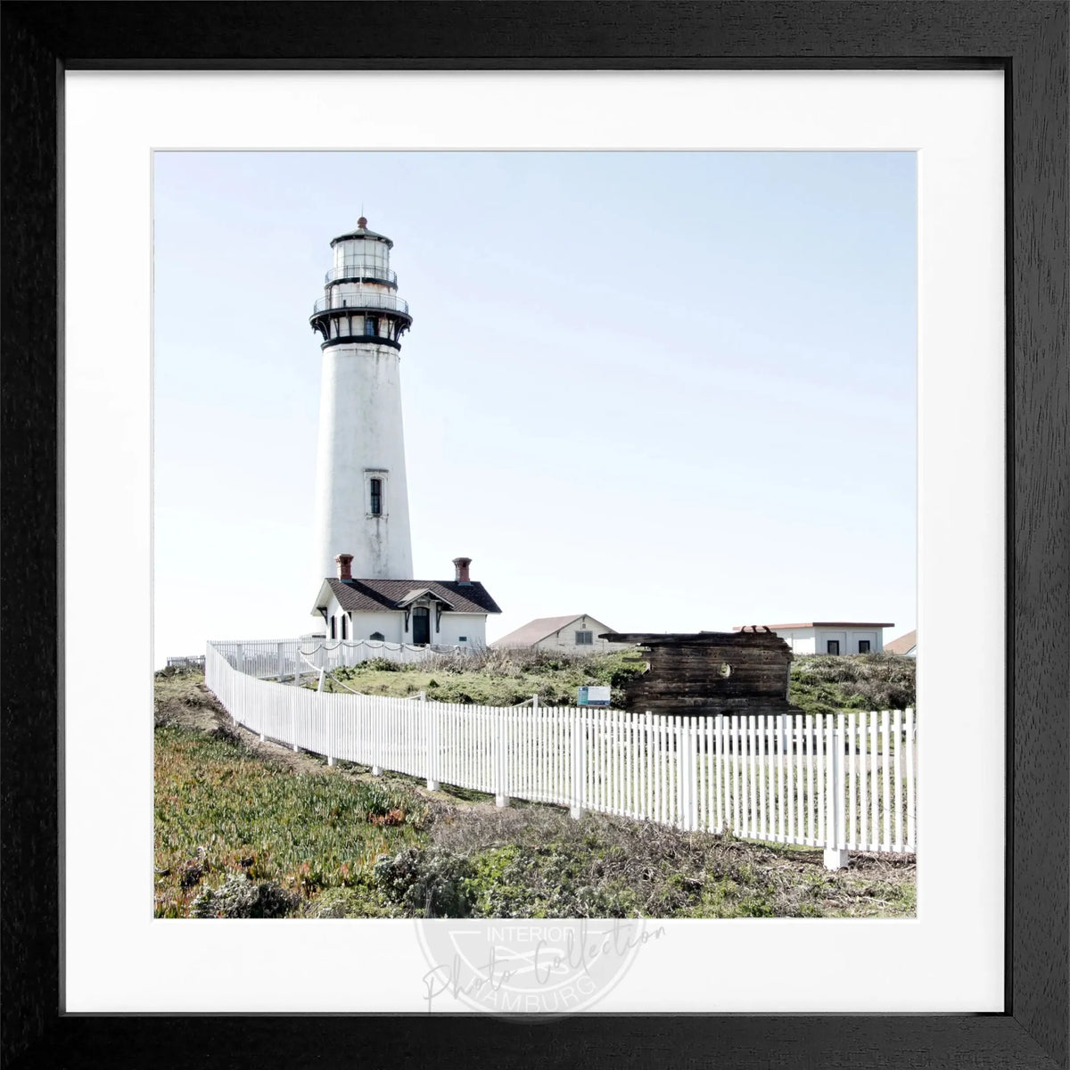 Schwarz-weiß Poster mit Rahmen, Kalifornien Lighthouse Pigeon Point, von Cosman-Photocollection, quadratisch 55x55cm.