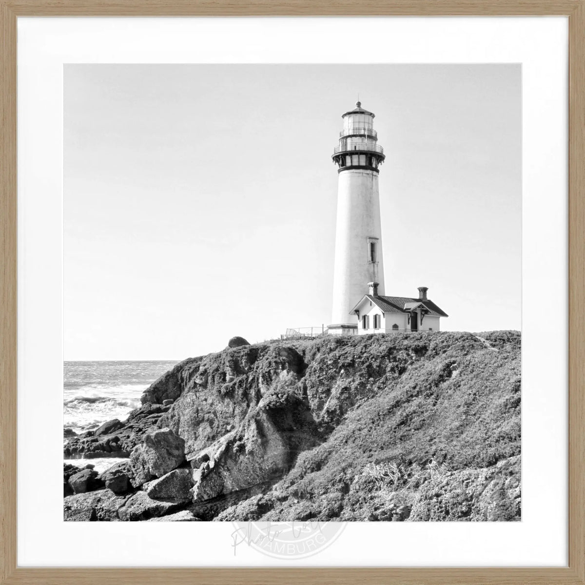 Schwarz-weiß Poster mit Rahmen von Cosman-Photocollection, Kalifornien Pigeon Point Leuchtturm, quadratisch, 55x55 cm