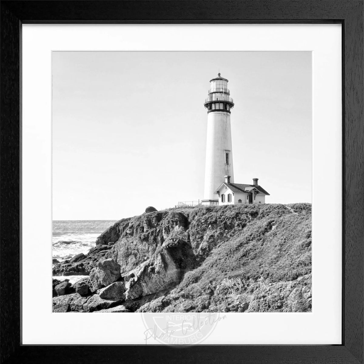 Schwarz-weiß Poster mit Rahmen von Cosman-Photocollection, Kalifornien Lighthouse Pigeon Point, quadratisch, 55x55cm, Fotokunst.