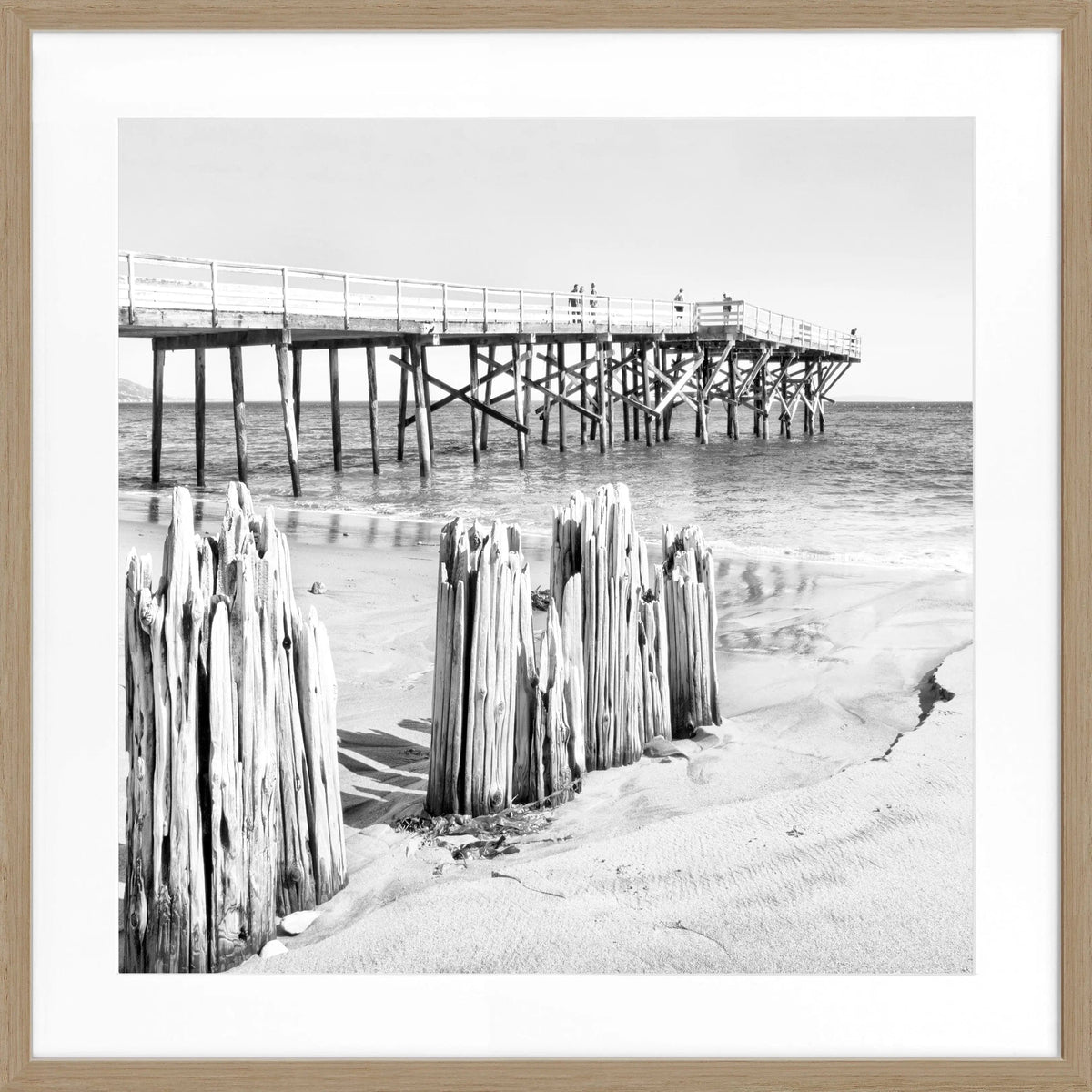 Schwarz-weiß Poster mit Rahmen, Kalifornien Malibu Beach Motiv, 55x55cm, von Cosman-Photocollection