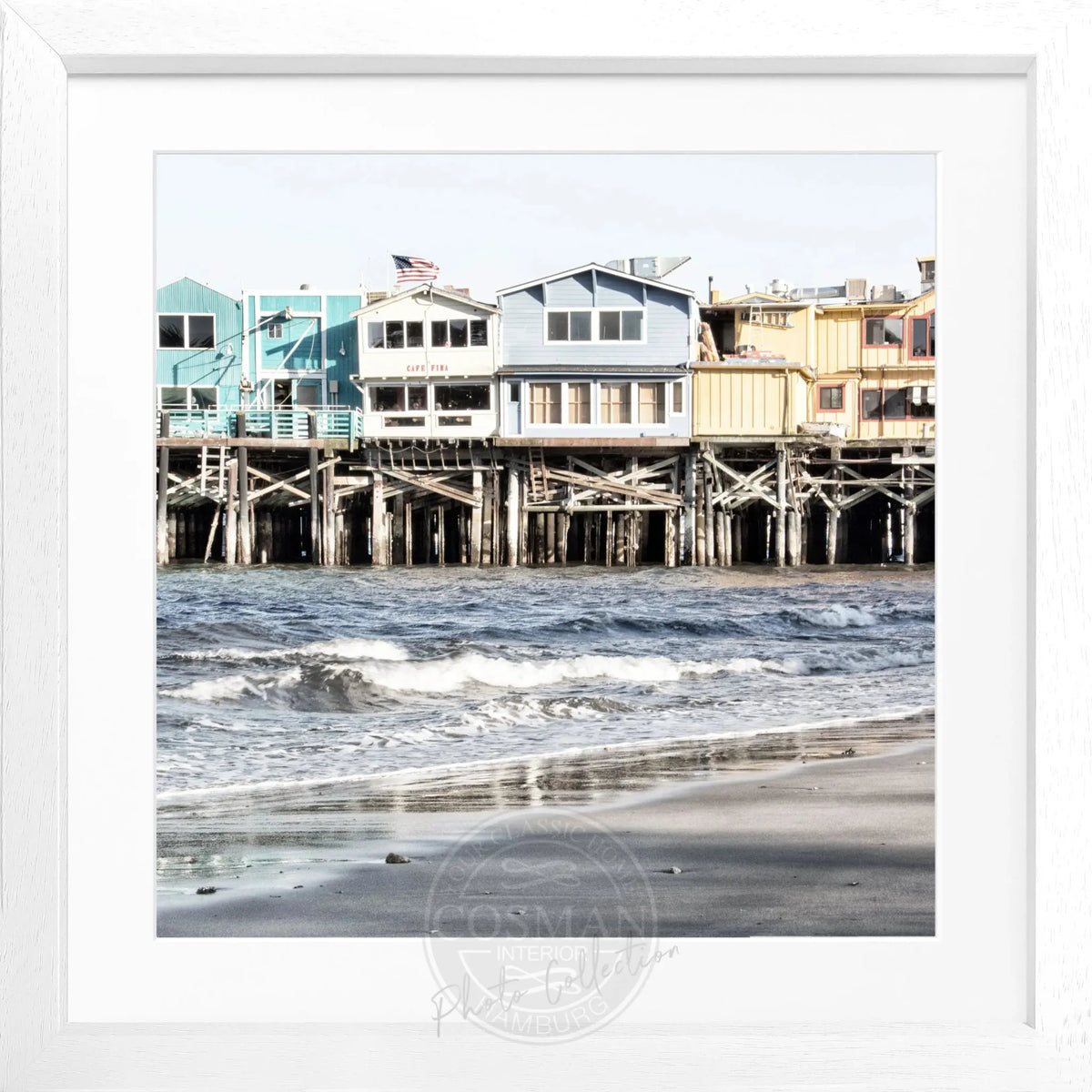 Schwarz-weiß Poster mit Rahmen von Cosman-Photocollection, Kalifornien Pier Monterey, quadratisch 55x55 cm, maritime Fotokunst