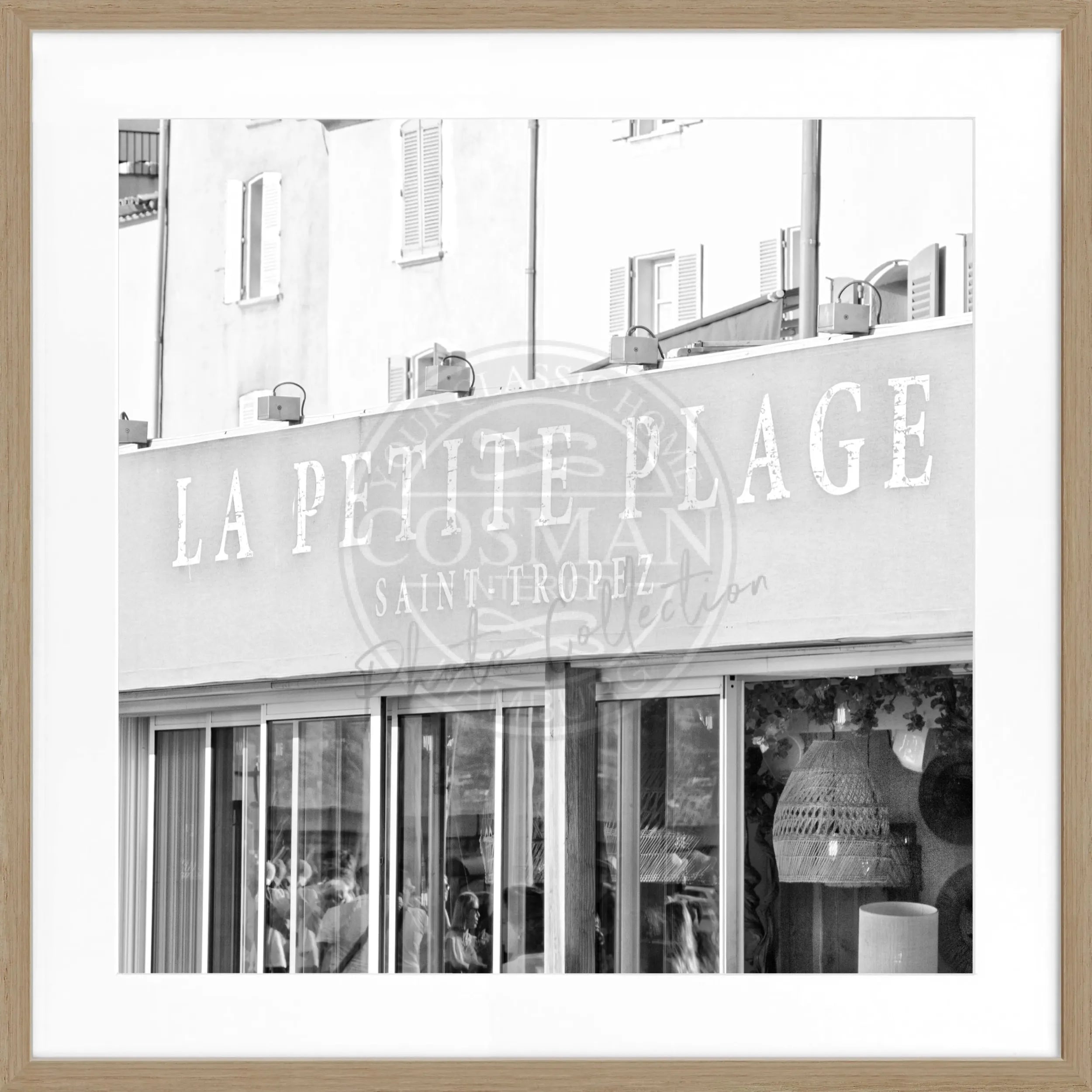 Schwarz-weiß Poster mit Rahmen 'La Petite Plage' Saint Tropez von Cosman-Photocollection, quadratisch, 55x55cm, Strandmotiv