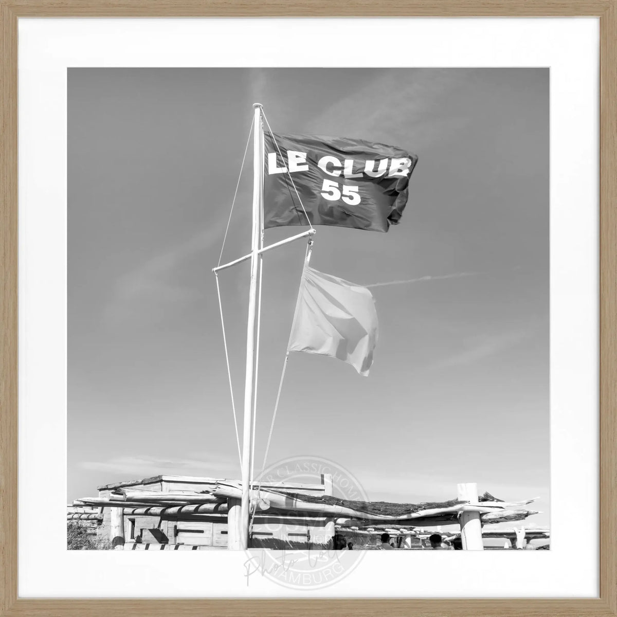 Schwarz-weiß Poster mit Rahmen 'Le Club 55' Saint Tropez, 55x55cm, von Cosman-Photocollection, quadratisches Wandbild