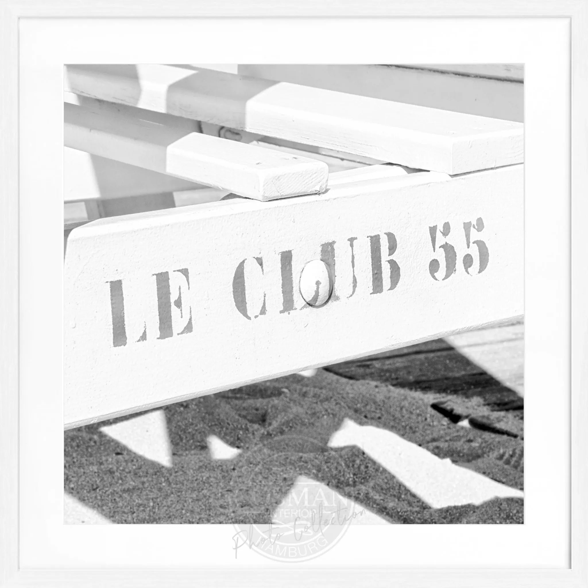 Schwarz-weiß Poster mit Rahmen 'Le Club 55' Saint Tropez von Cosman-Photocollection, quadratisch, 55x55 cm, stilvolles Dekor.