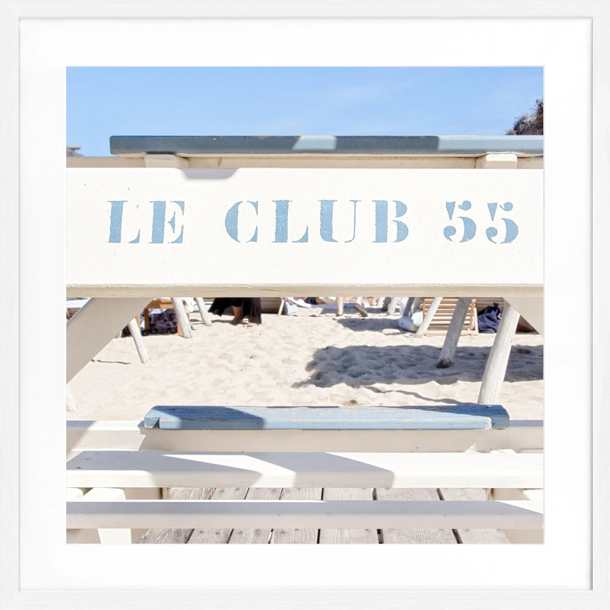Schwarz-weiß Poster mit Rahmen ’Le Club 55’ Saint Tropez von Cosman-Photocollection, quadratisch 55x55 cm, modernes Wandbild