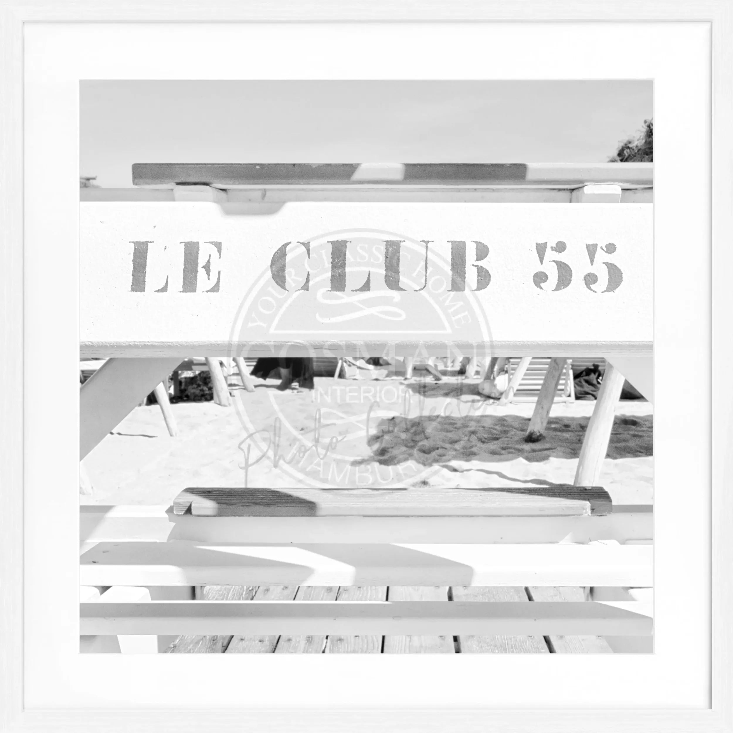 Schwarz-Weiß-Poster mit Rahmen von Cosman-Photocollection, Motiv 'Le Club 55' in Saint Tropez, quadratisch, 55x55 cm
