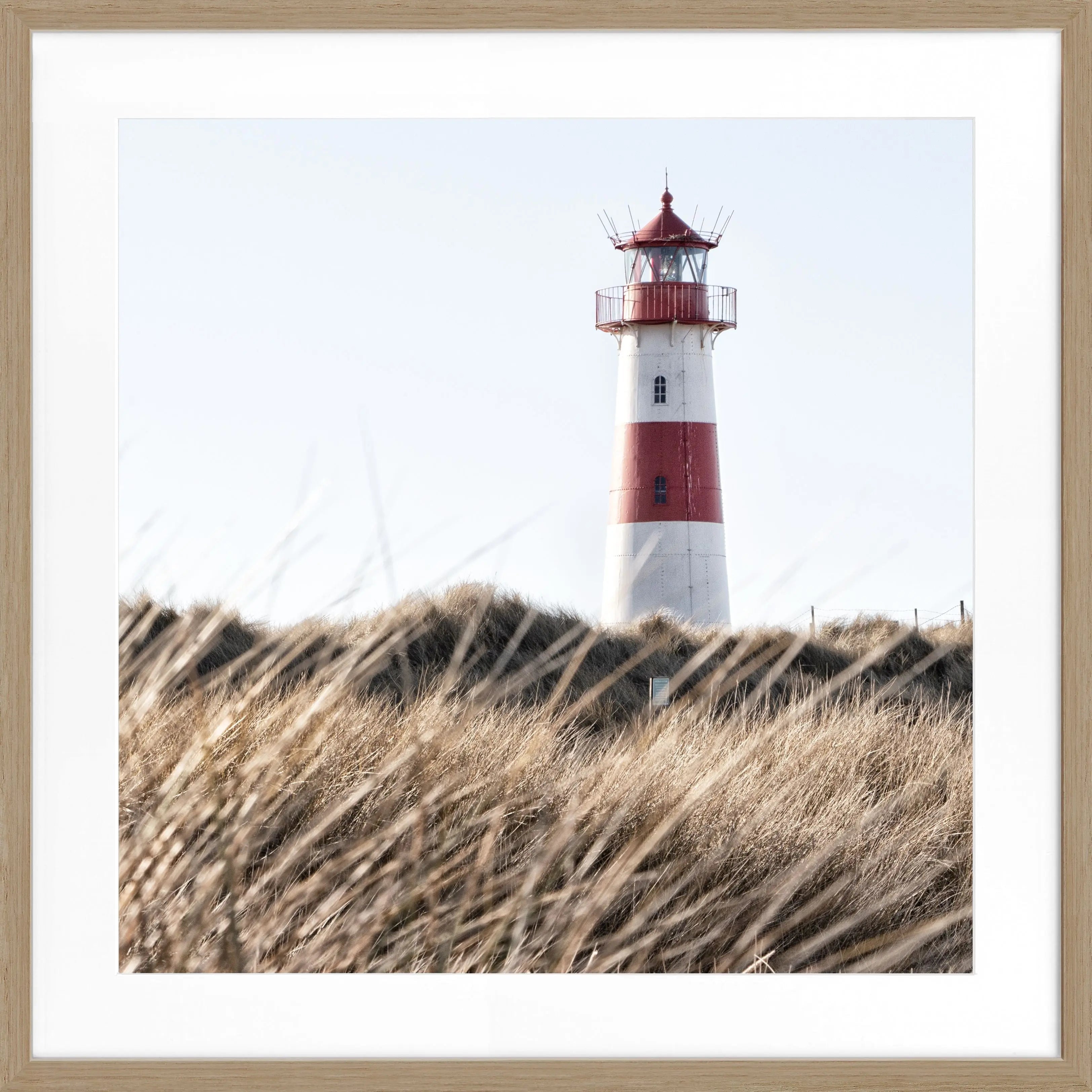 Schwarz-weiß Poster mit Rahmen, Leuchtturm List auf Sylt, von Cosman-Photocollection, quadratisch 55x55 cm, Wanddekoration