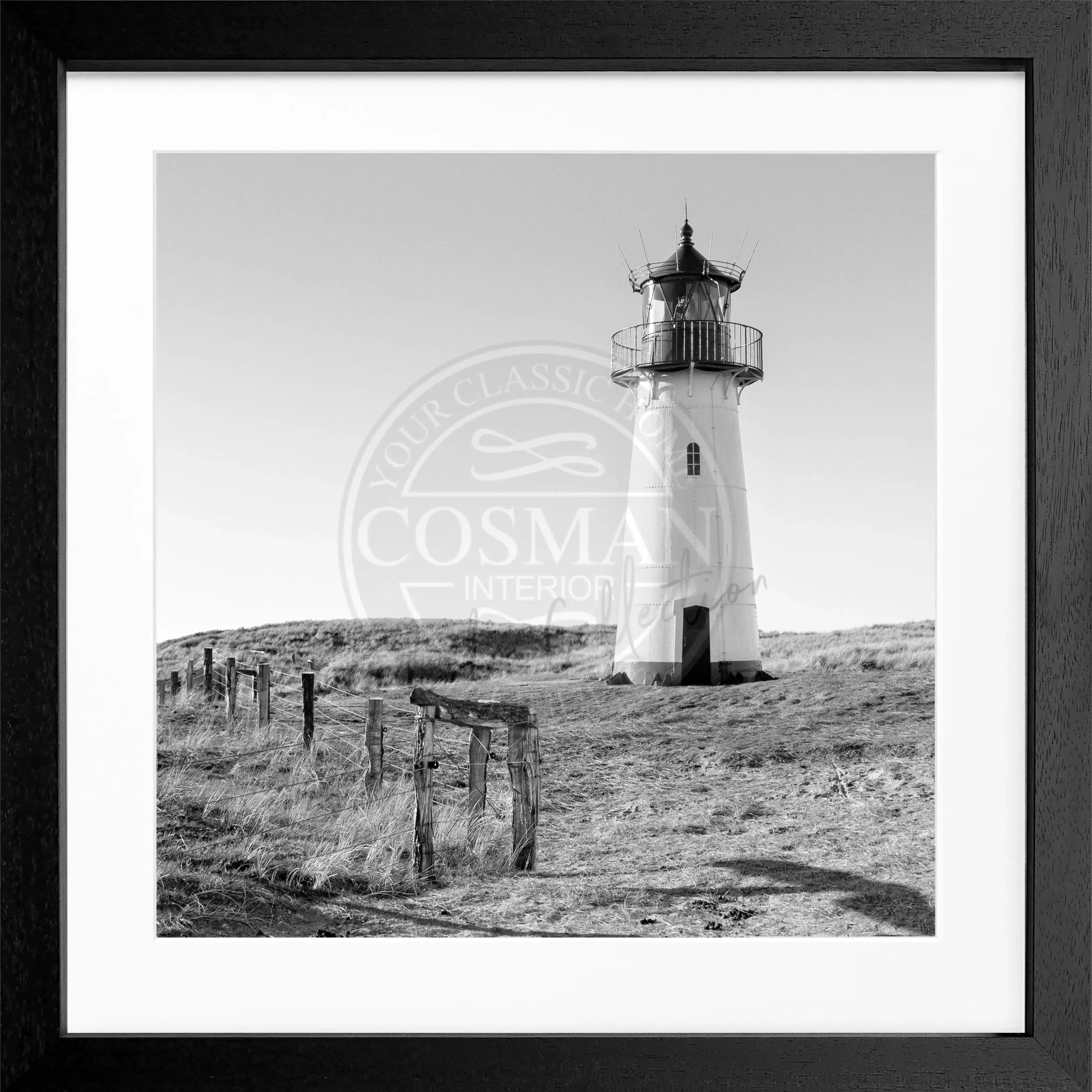 Schwarz-weiß Poster mit Rahmen von Cosman-Photocollection, Leuchtturm List West auf Sylt, quadratisch 55x55cm, Fotokunst.