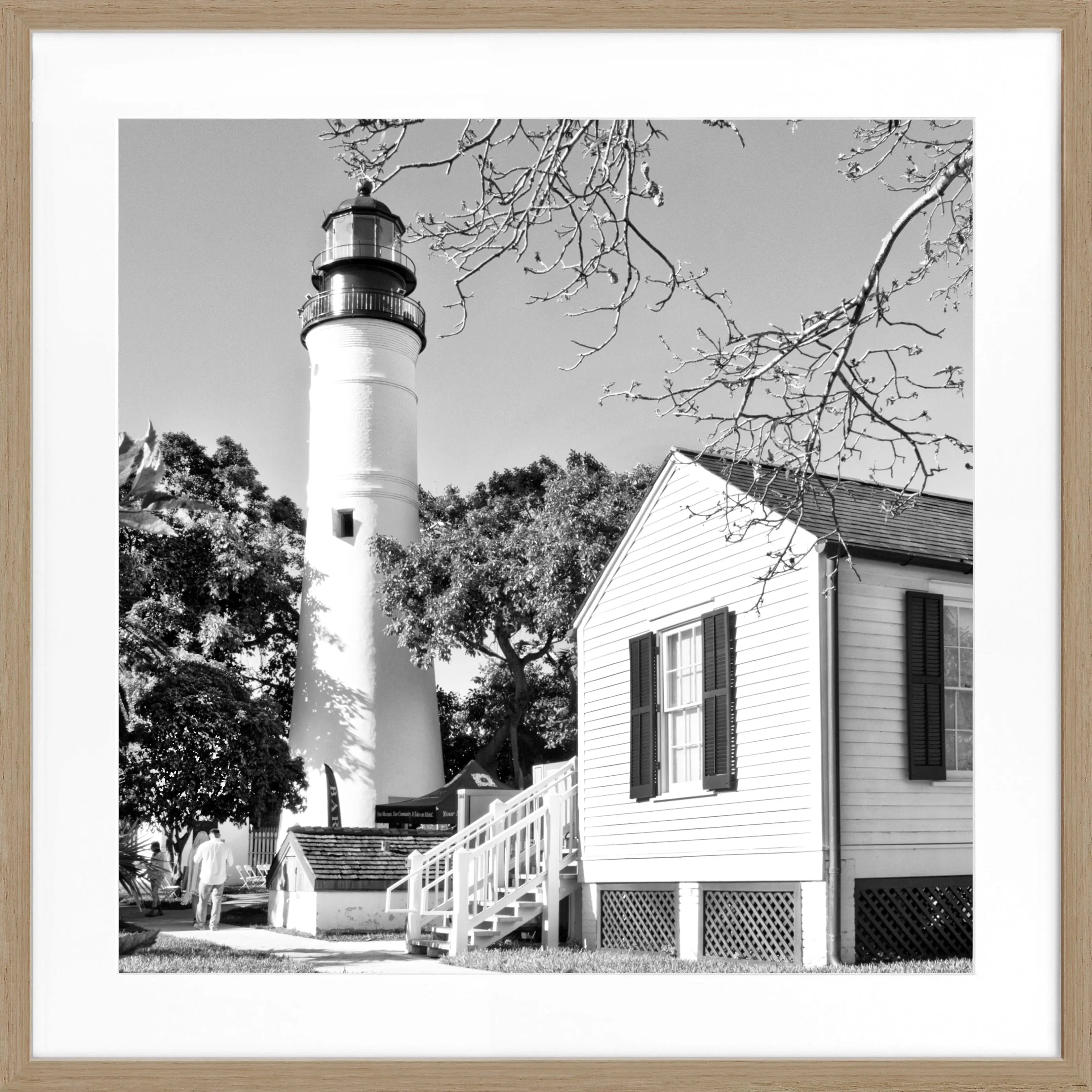 Schwarz-weiß Poster mit Rahmen ’Lighthouse’ Florida Key West, Fotokunst von Cosman-Photocollection, quadratisch 55x55cm