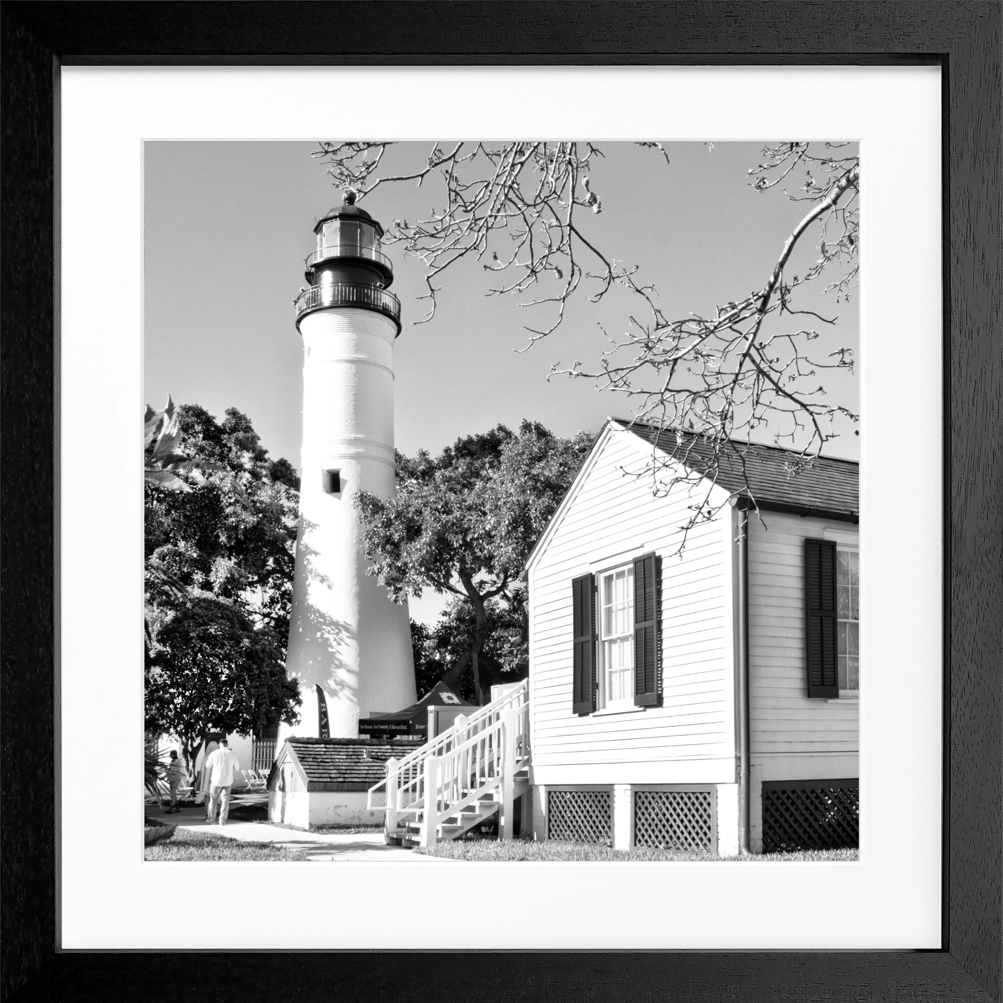 Schwarz-weiß Poster mit Rahmen 'Lighthouse' Florida Key West, 55x55cm, von Cosman-Photocollection, Meeresleuchtturm am Meer.