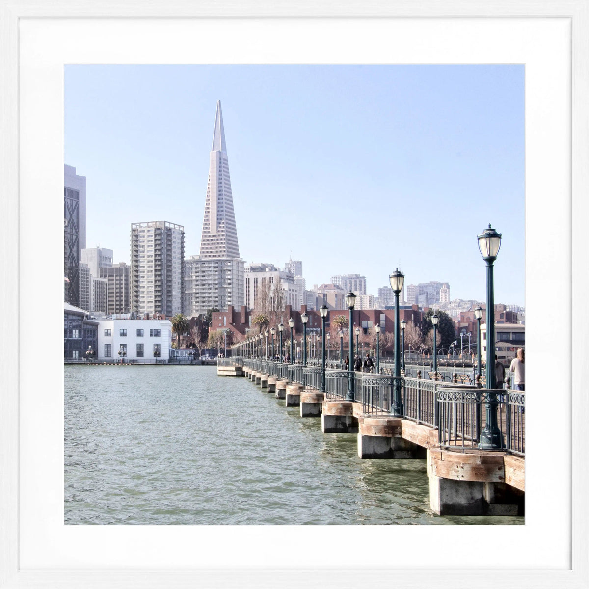 Schwarz-weiß Poster mit Rahmen von Cosman-Photocollection, Skyline San Francisco, quadratisch, 55x55cm, Stadtbild in Fotokunst.