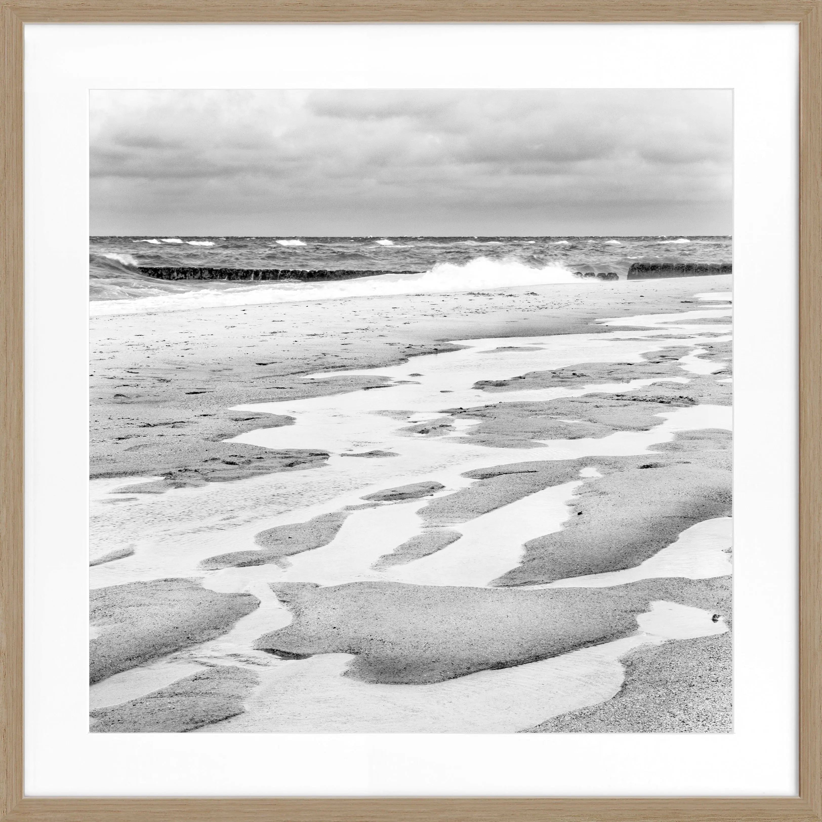 Schwarz-weiß Poster mit Rahmen 'Strand' Sylt von Cosman-Photocollection, quadratisches Wandbild 55x55 cm