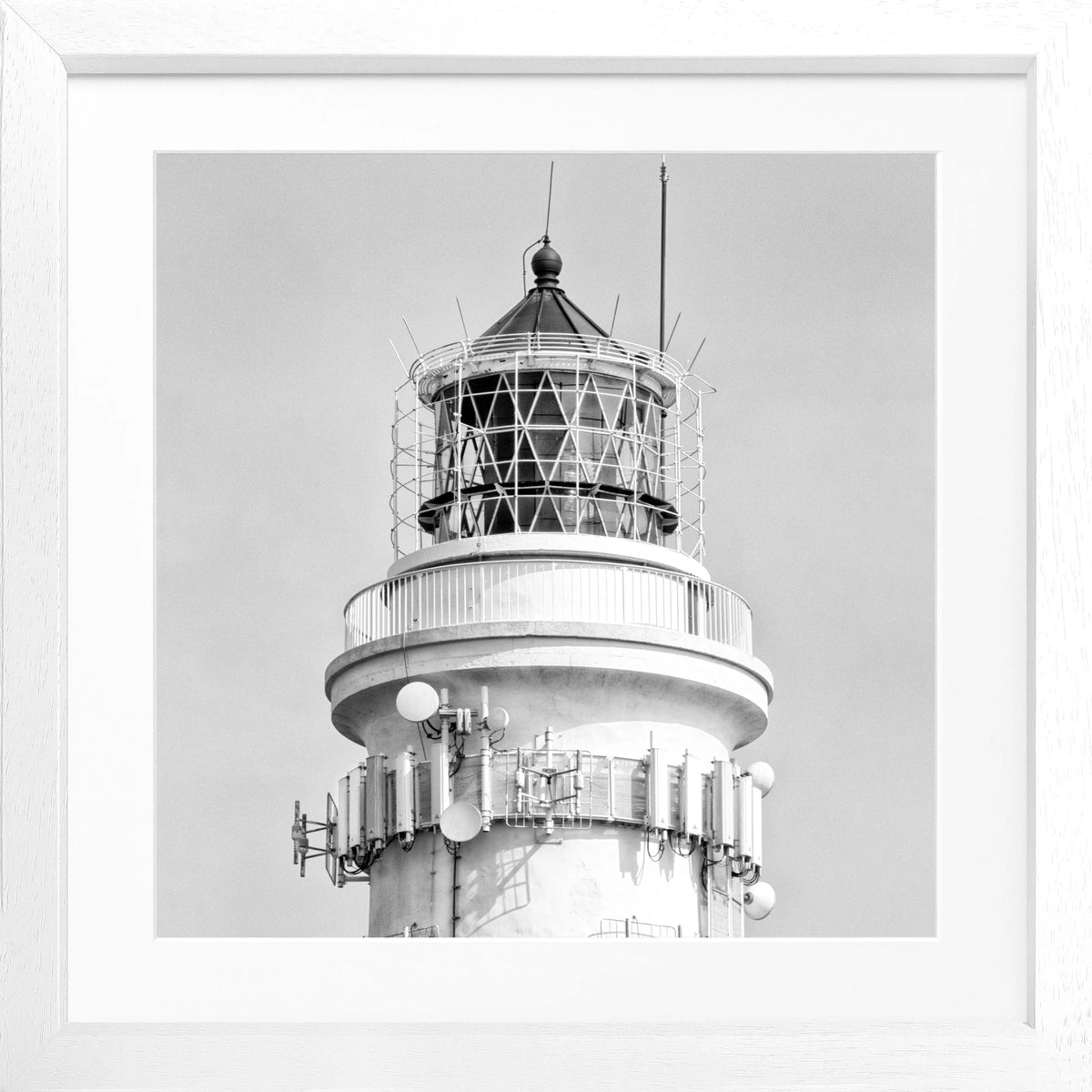 Schwarz-Weiß-Poster mit Rahmen von Cosman-Photocollection, Motiv des Leuchtturms Kampen auf Sylt, quadratisch 55x55 cm