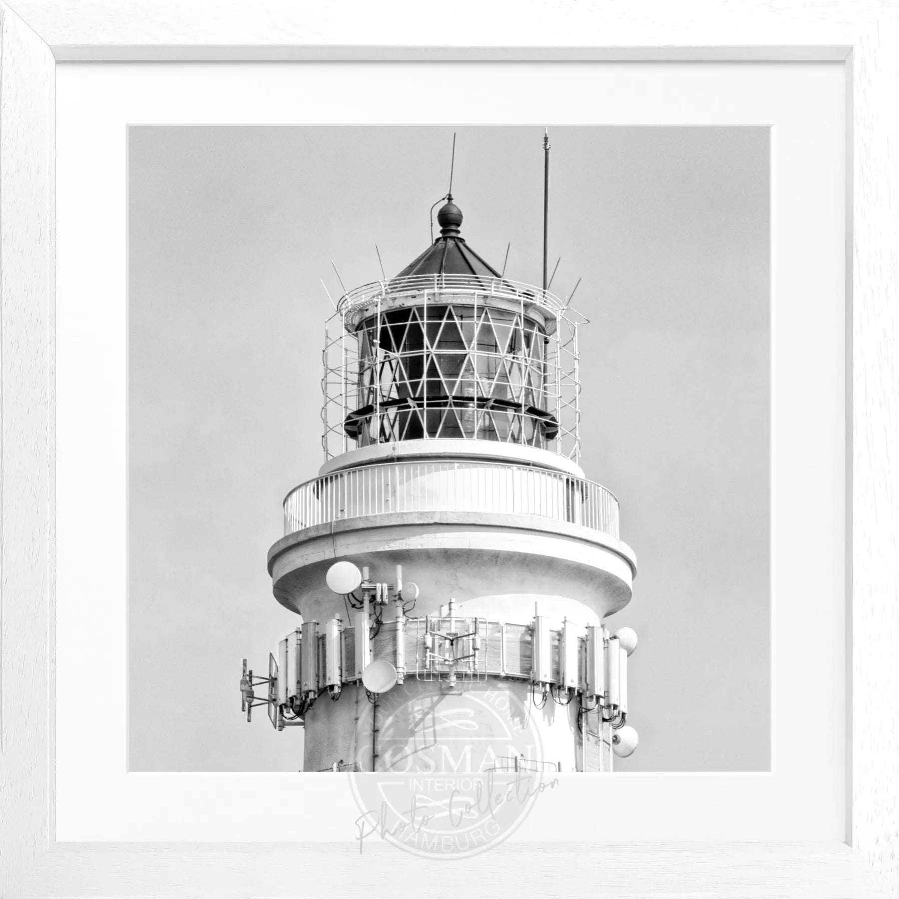 Schwarz-Weiß-Poster mit Rahmen von Cosman-Photocollection, Motiv des Leuchtturms Kampen auf Sylt, quadratisch 55x55 cm