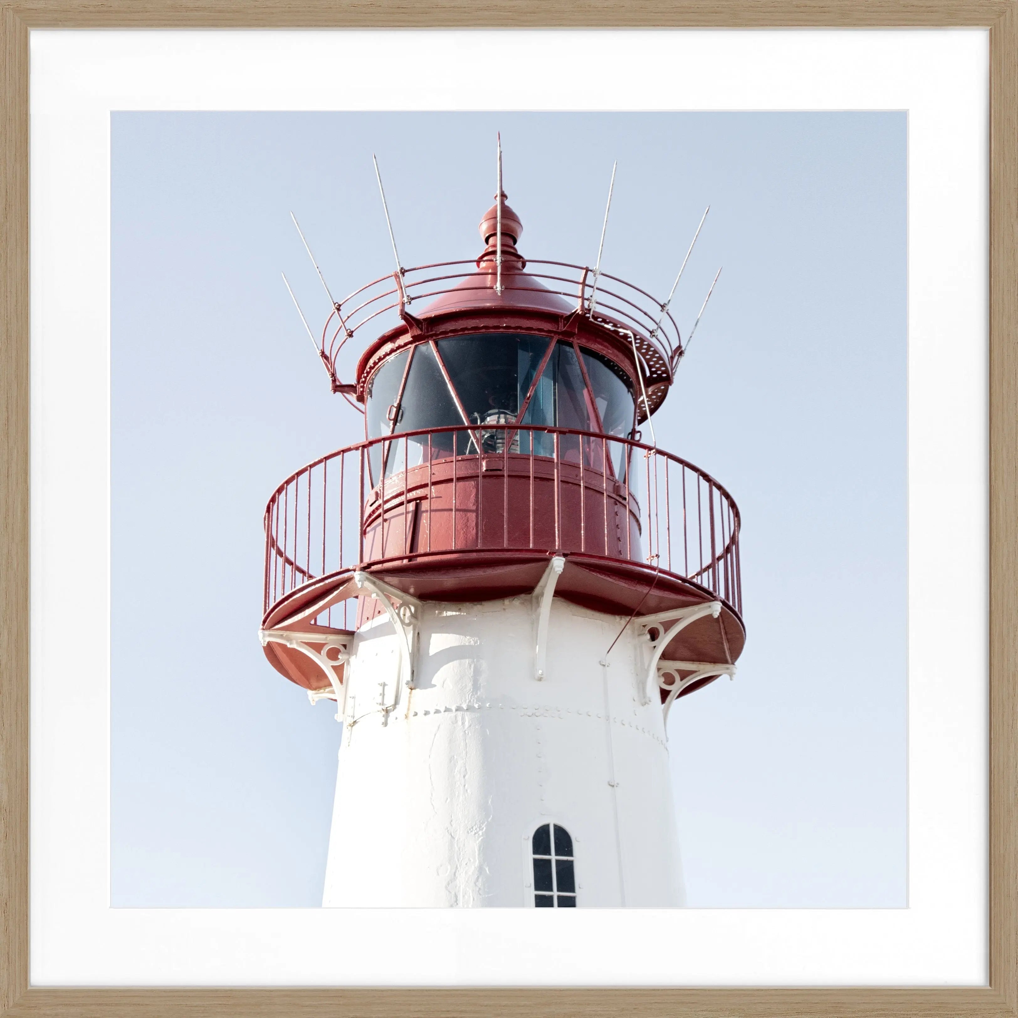 Schwarz-weiß Poster des Lister Leuchtturms auf Sylt im Rahmen, quadratisches Format, von Cosman-Photocollection